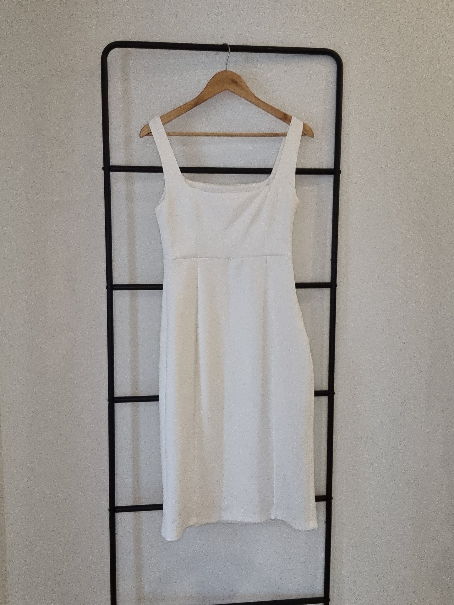 Showpo Sleeveless Midi Dress - Size 14