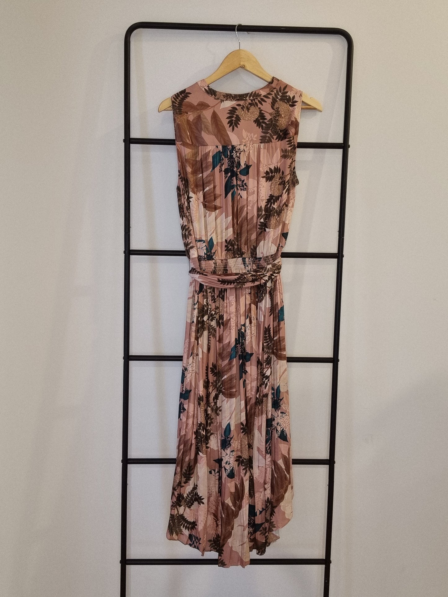 Witchery Summer Sleeveless Dress - Size 14