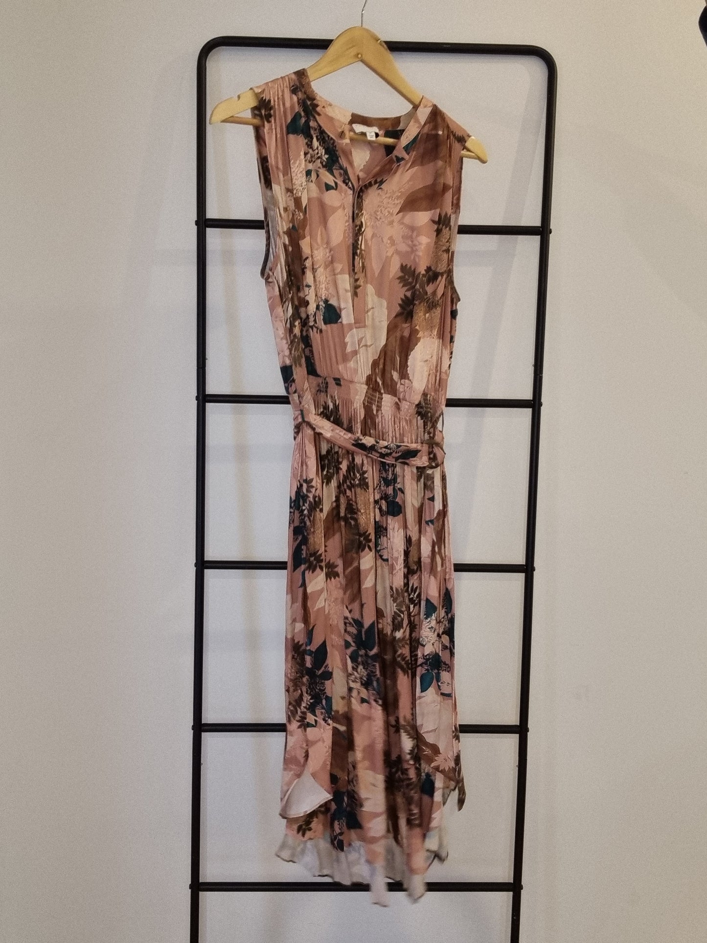 Witchery Summer Sleeveless Dress - Size 14
