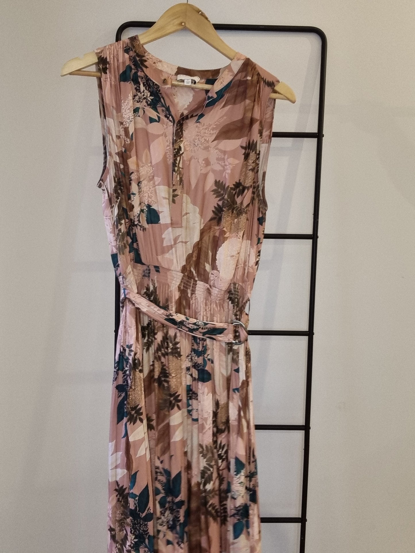 Witchery Summer Sleeveless Dress - Size 14
