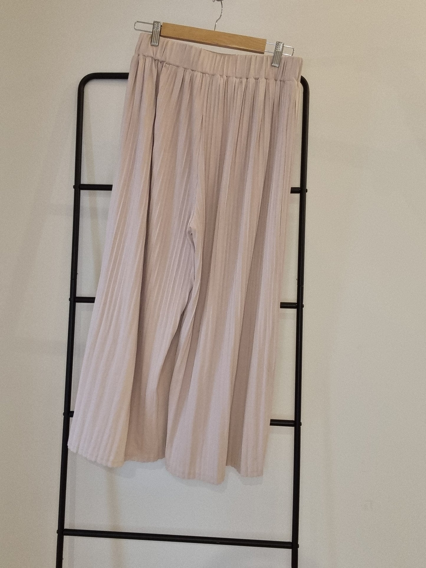 Petal + Pup Pleated Culottes - Size 12