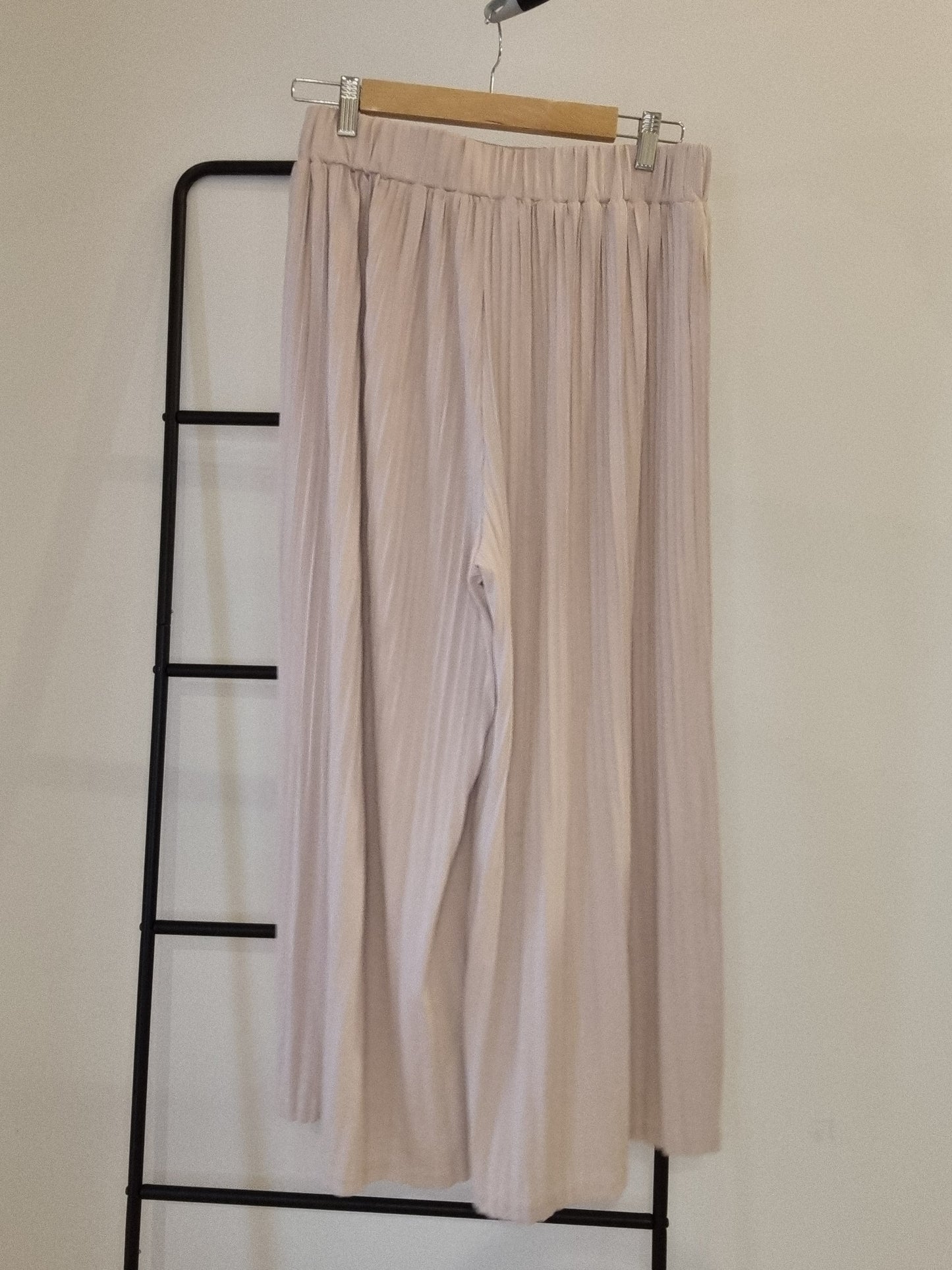 Petal + Pup Pleated Culottes - Size 12