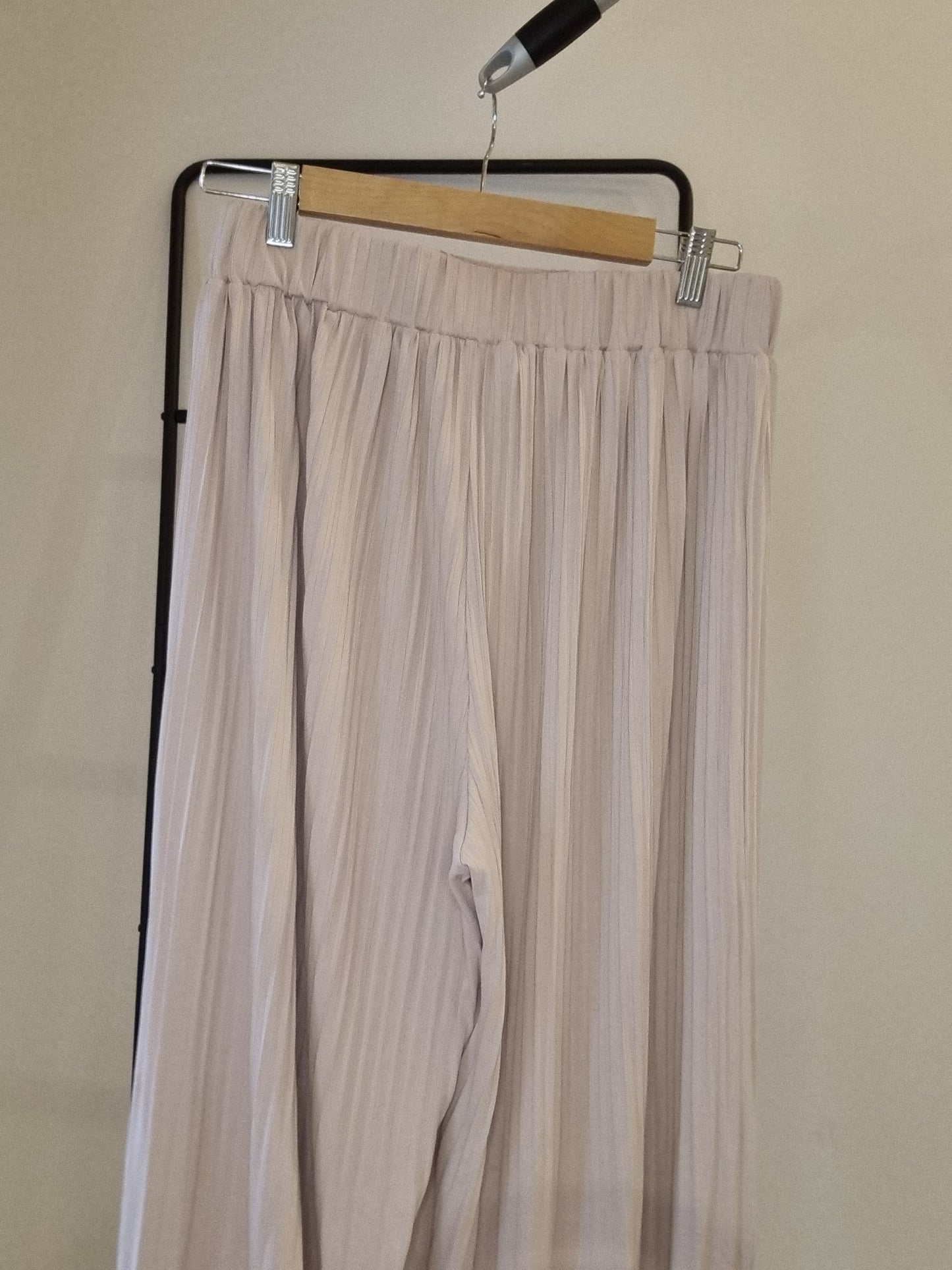 Petal + Pup Pleated Culottes - Size 12