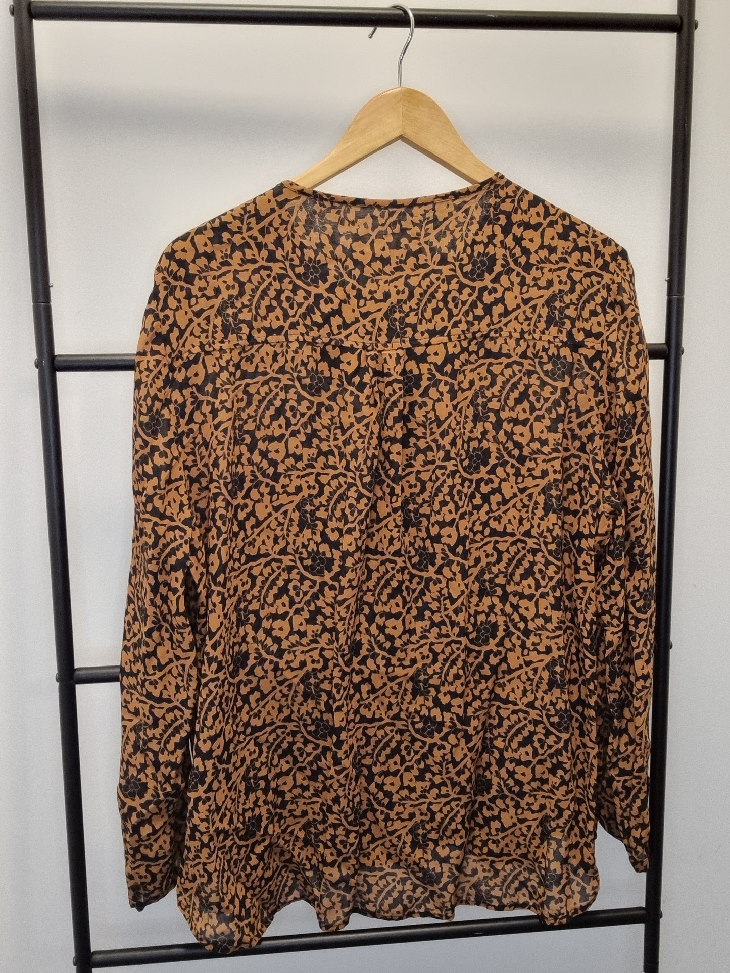 Sills Top - Size 14