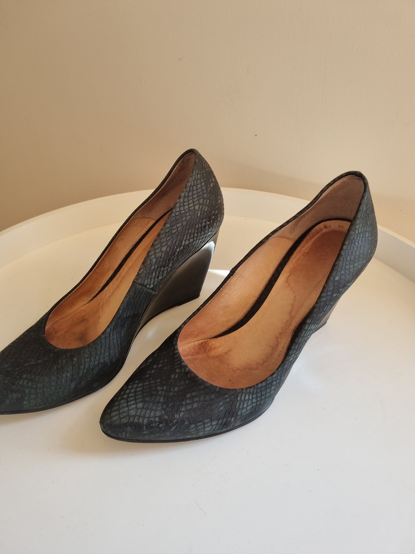 Mi Piaci Wedges - Size 38