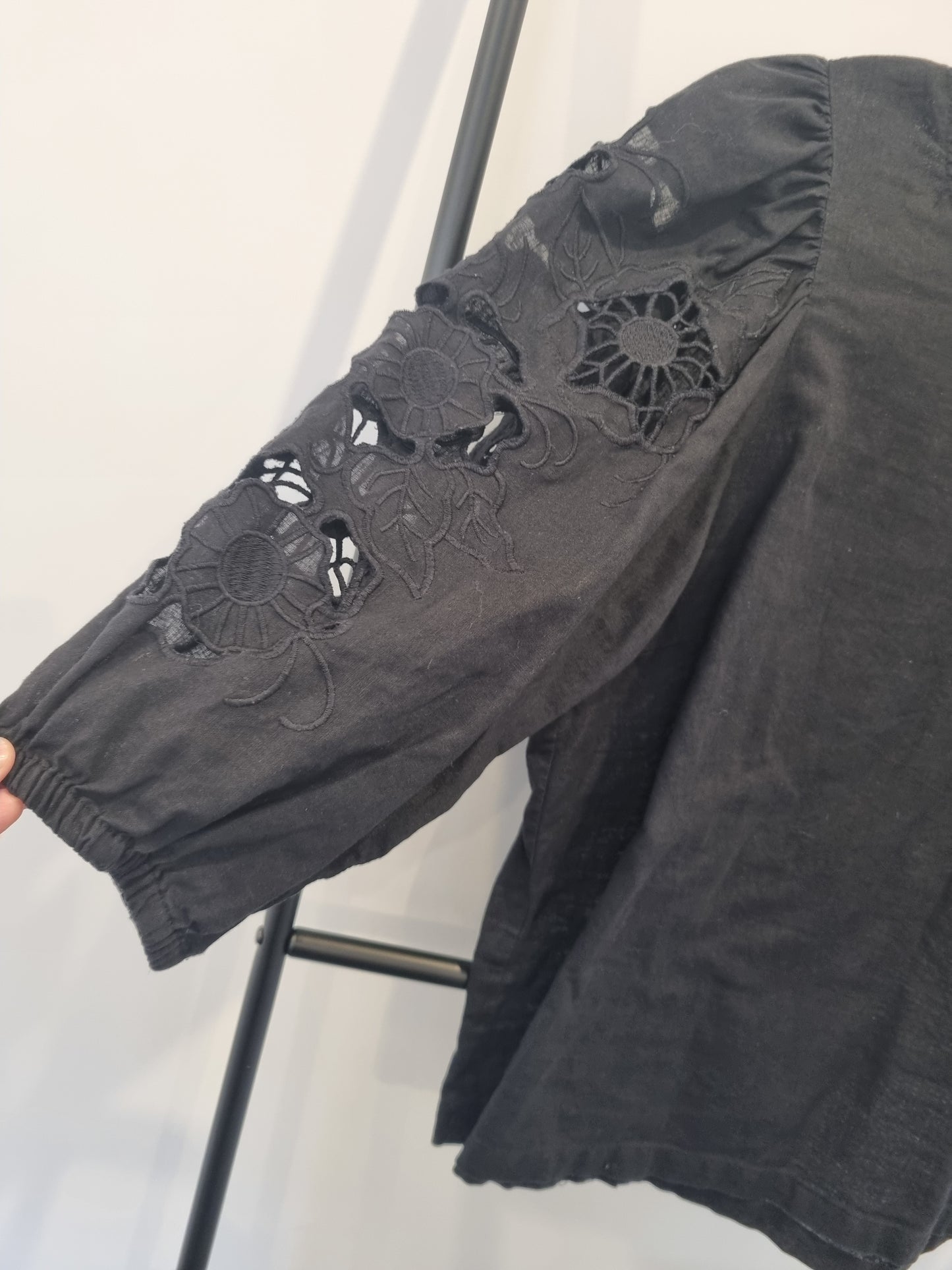 Decjuba Top - Size 8