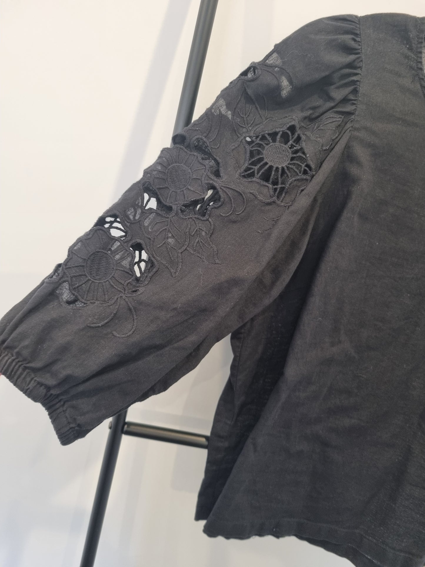 Decjuba Top - Size 8