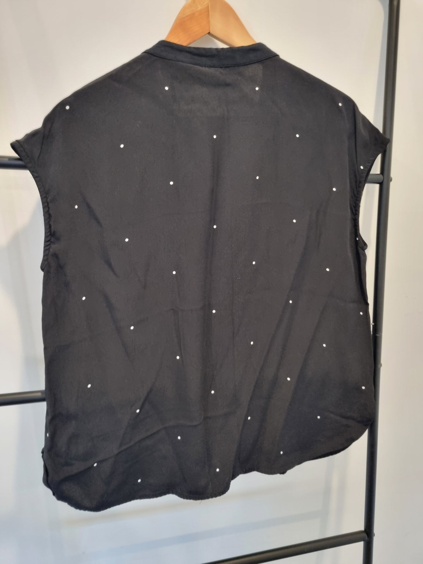 Country Road Sleeveless Blouse - Size S