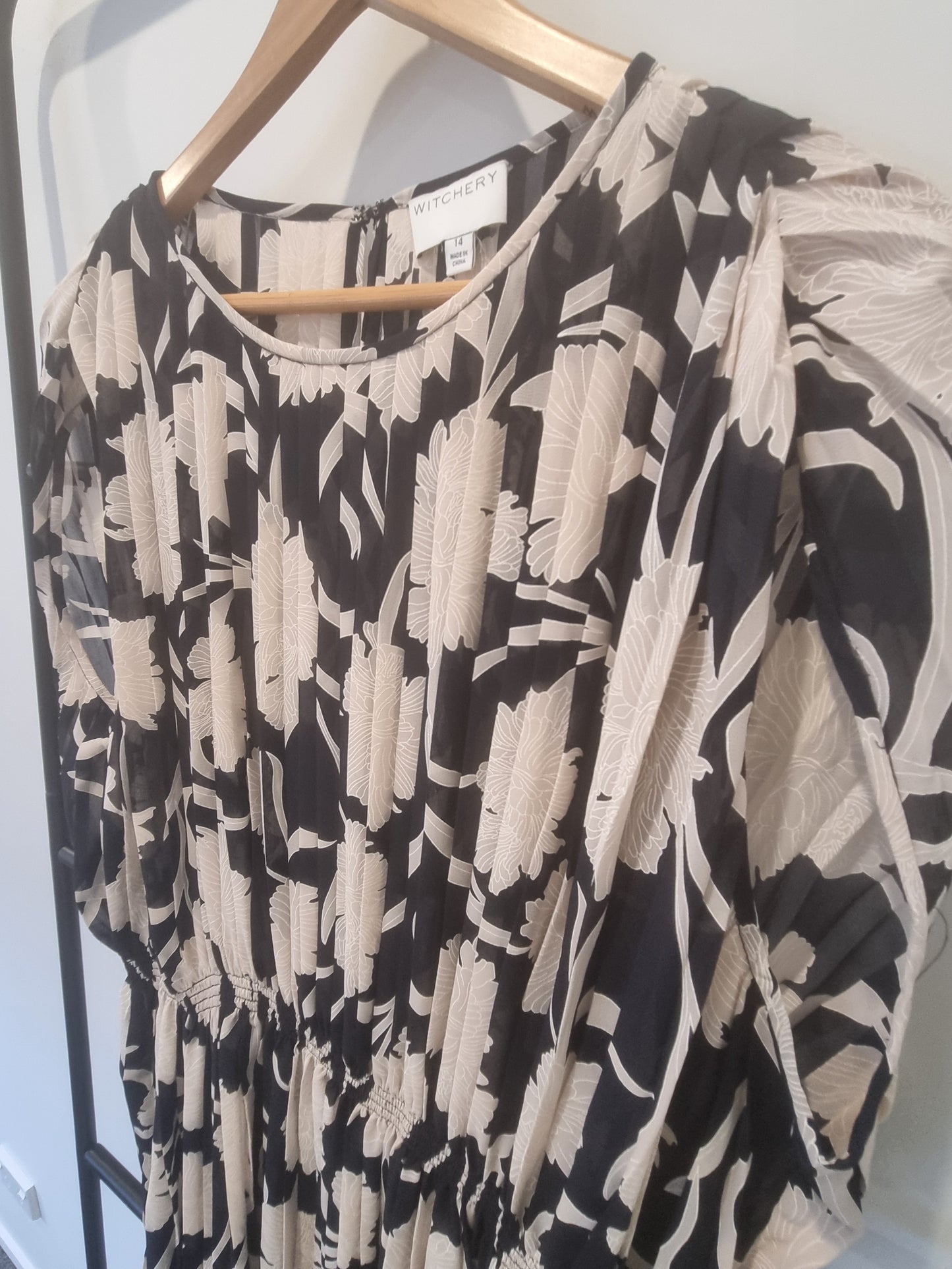 Witchery Dress - Size 14