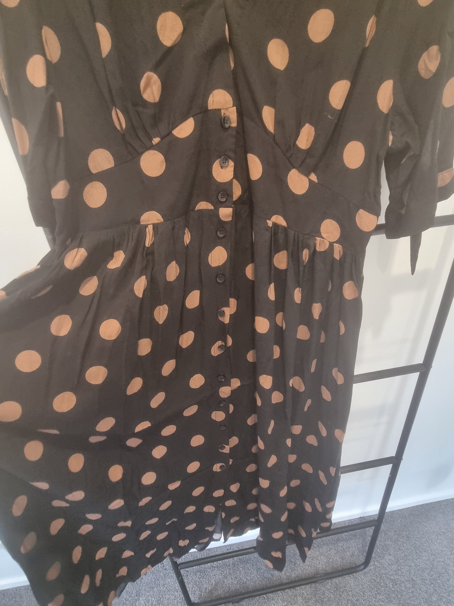 Vine Apparel Dress - Size 18