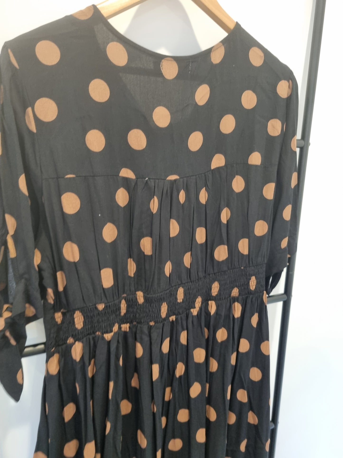 Vine Apparel Dress - Size 18