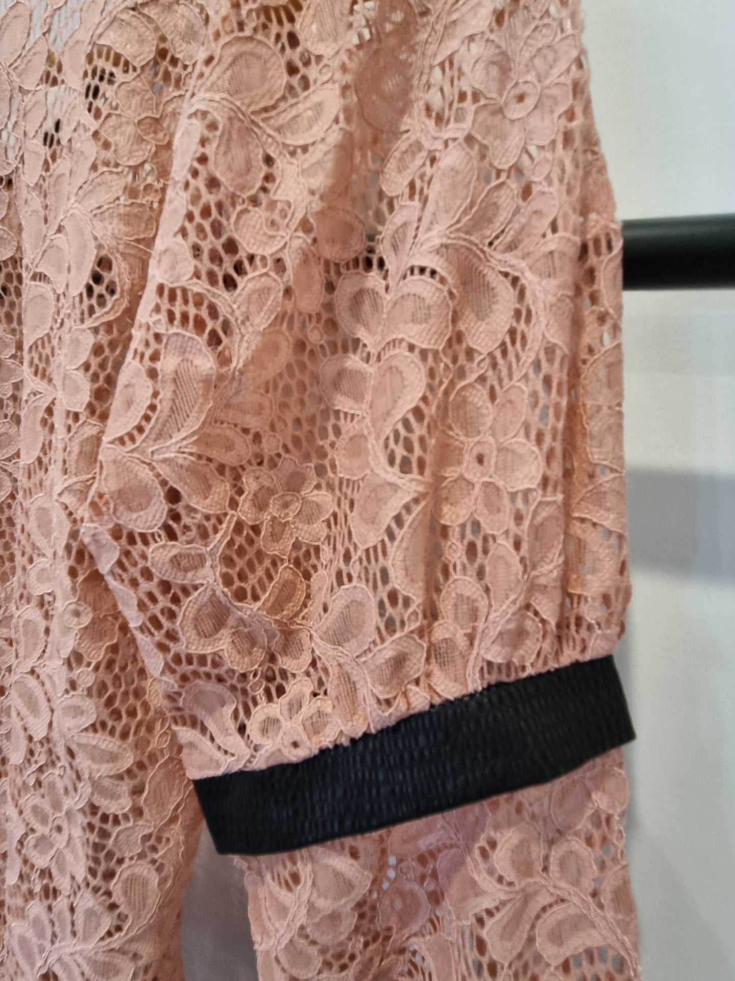 Anyone's Daughter Top - Size 8