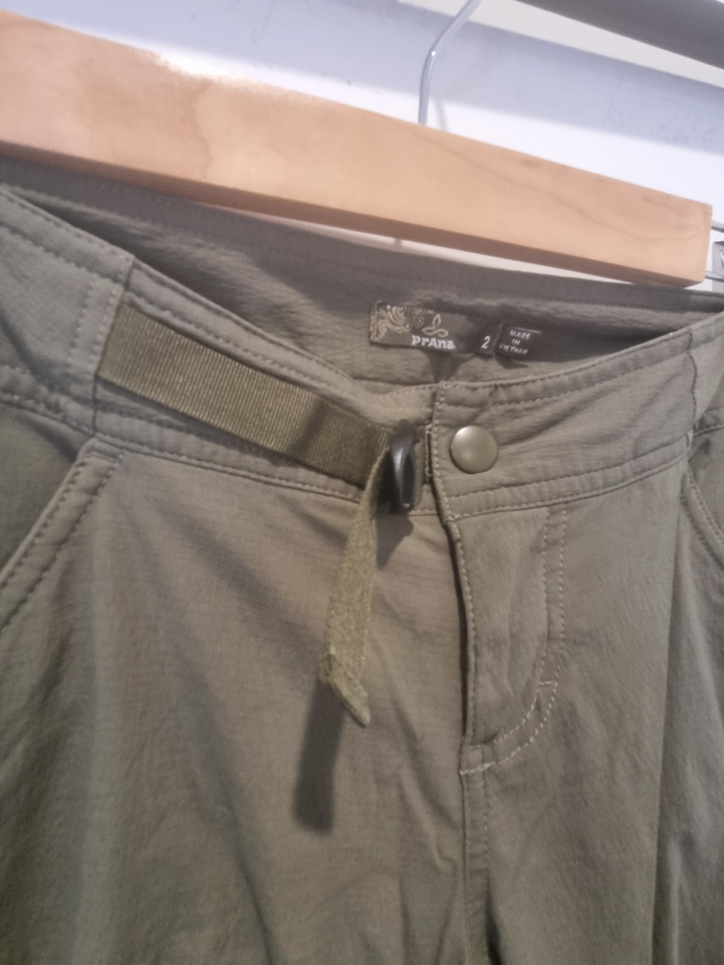 prAna 3/4 Pants - Size 2 (XS)