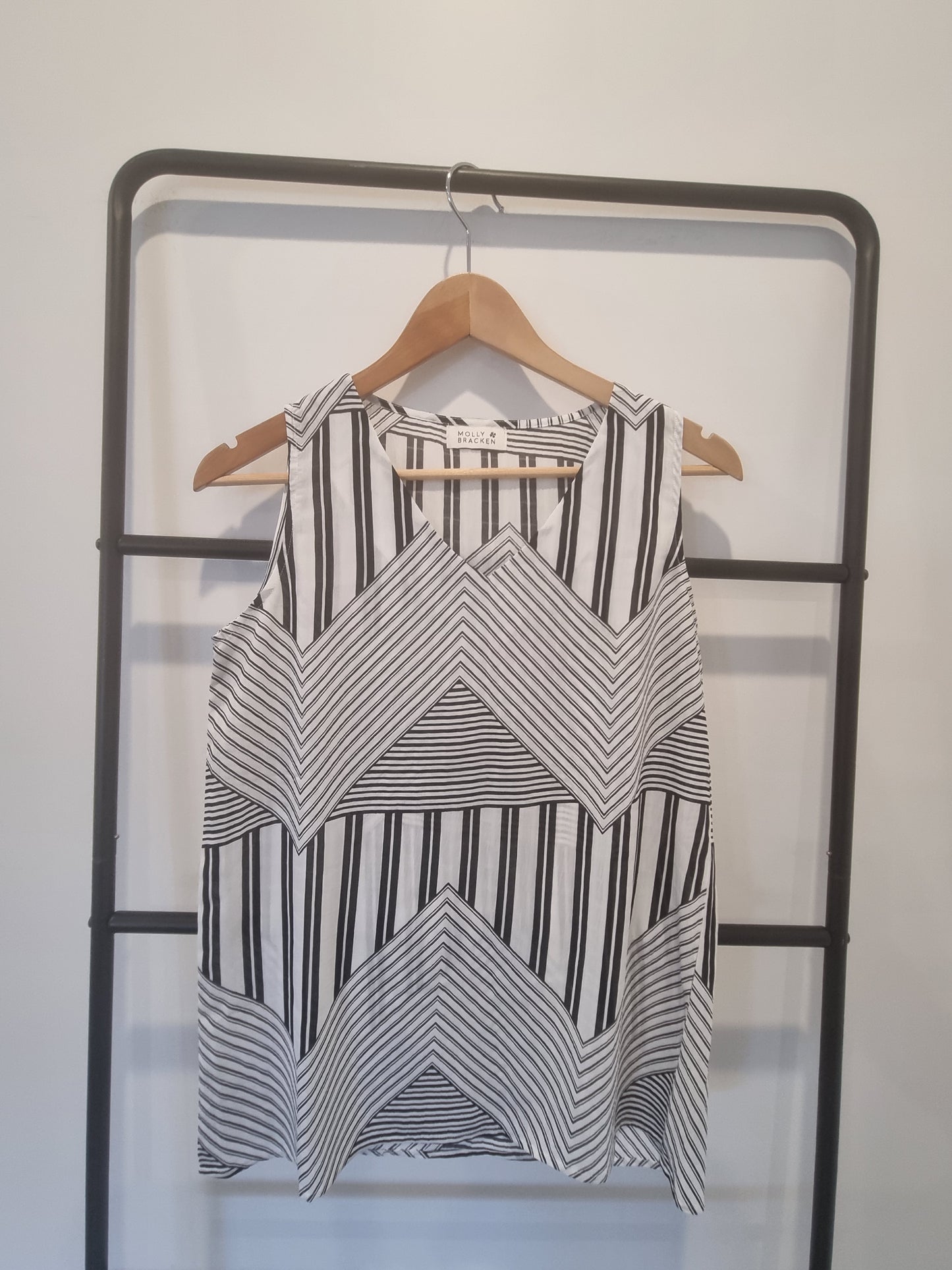 Molly Bracken Sleeveless Top - Size 10