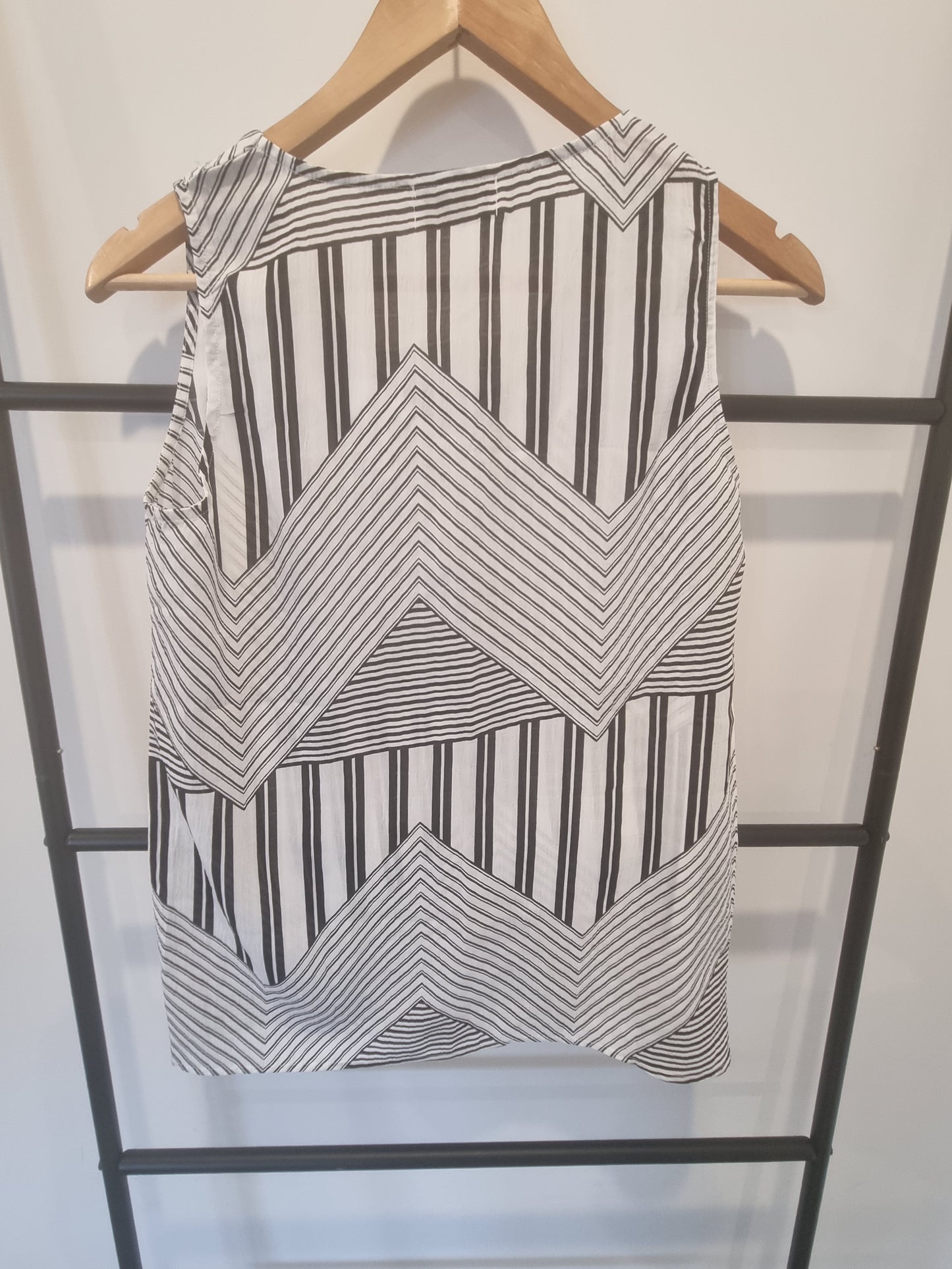 Molly Bracken Sleeveless Top - Size 10