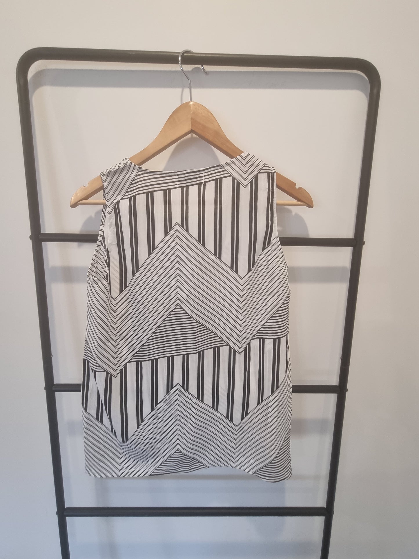 Molly Bracken Sleeveless Top - Size 10