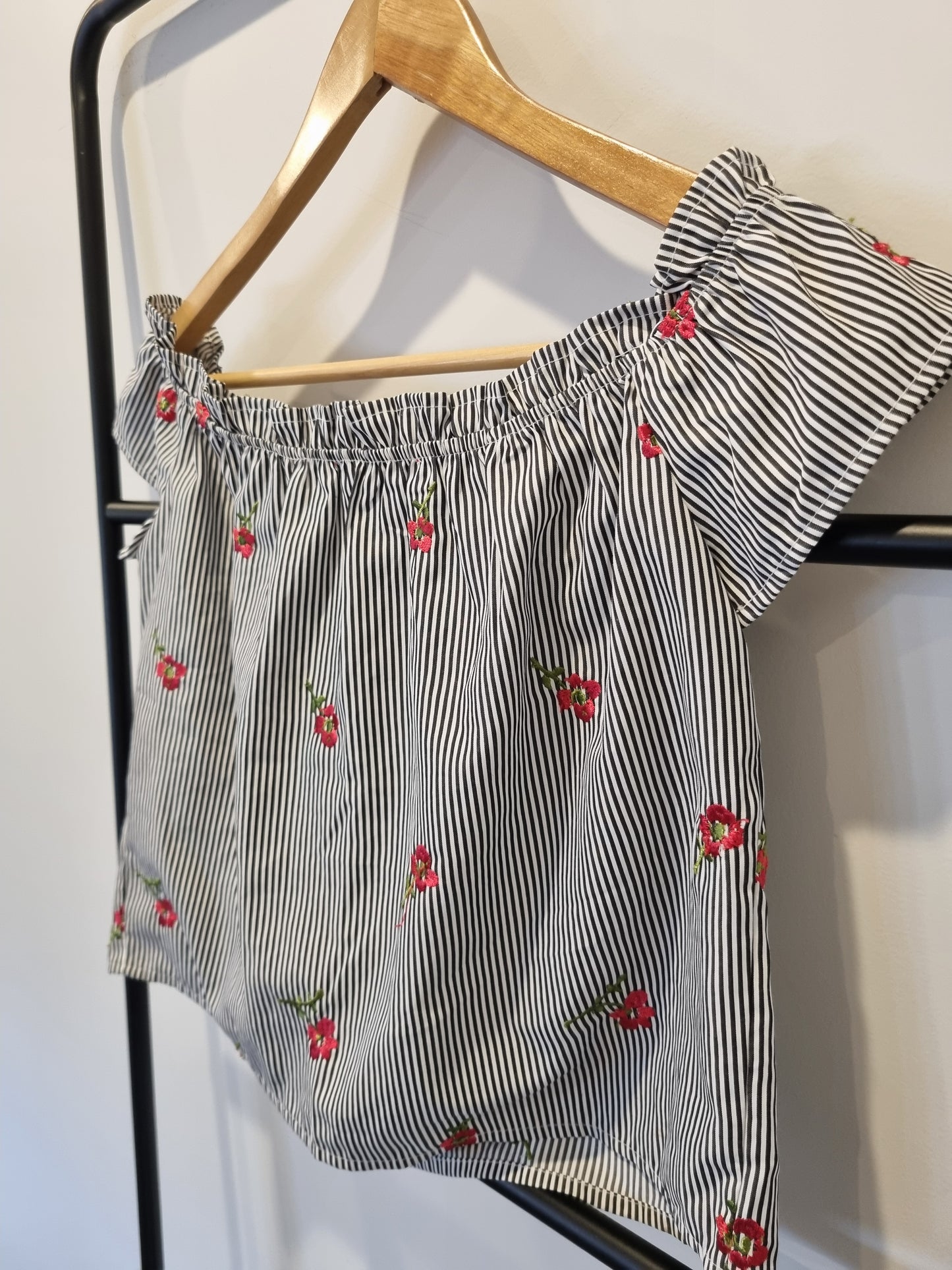 Guess Top - Size XS
