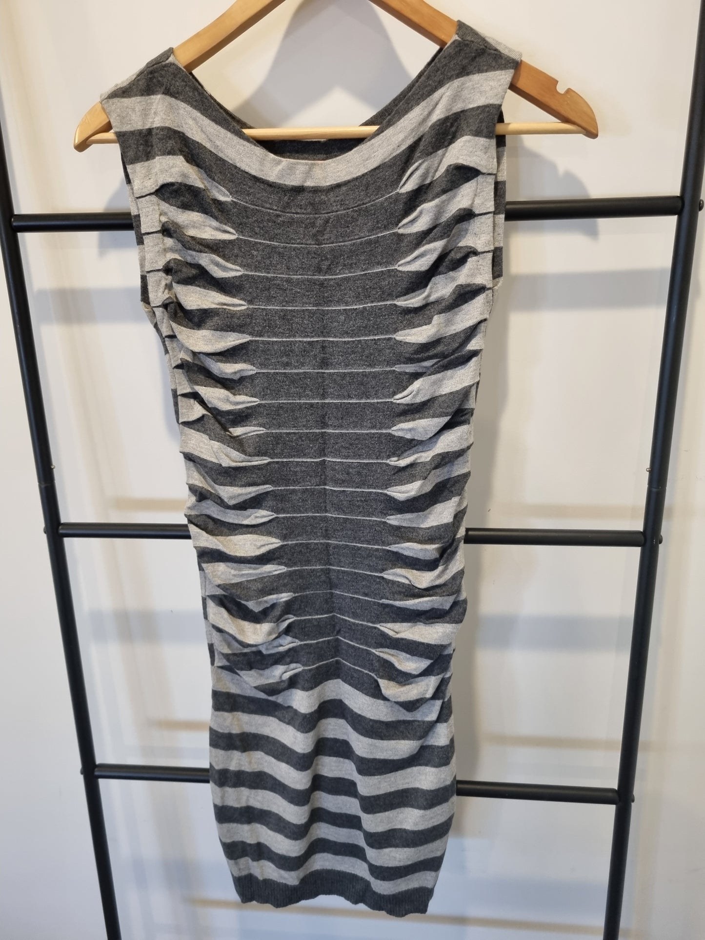 Ted Baker Sleeveless Dress - Size 1 (8)
