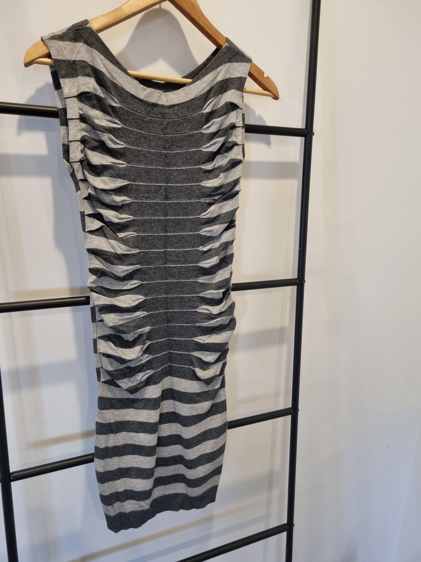 Ted Baker Sleeveless Dress - Size 1 (8)