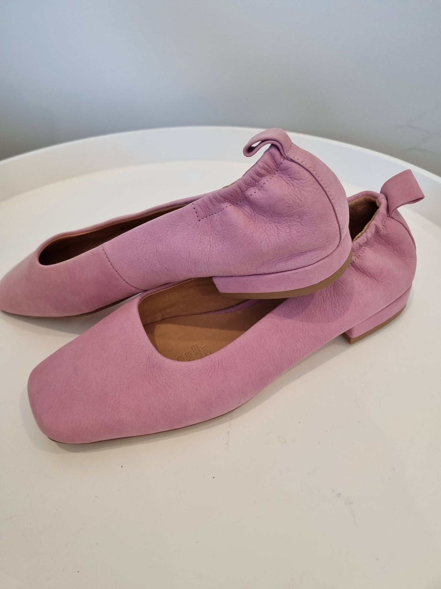 EOS (as you are) Shoes - Size 36