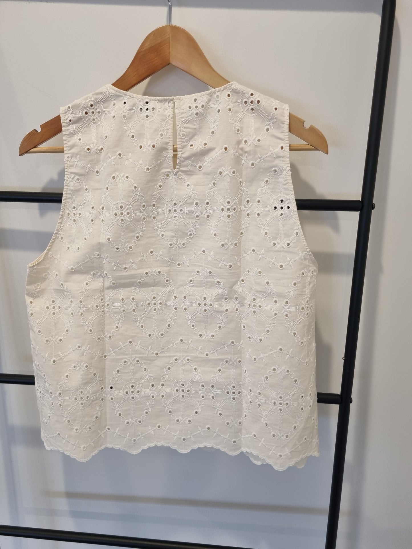 Zara Sleeveless Broderie Top - Size M