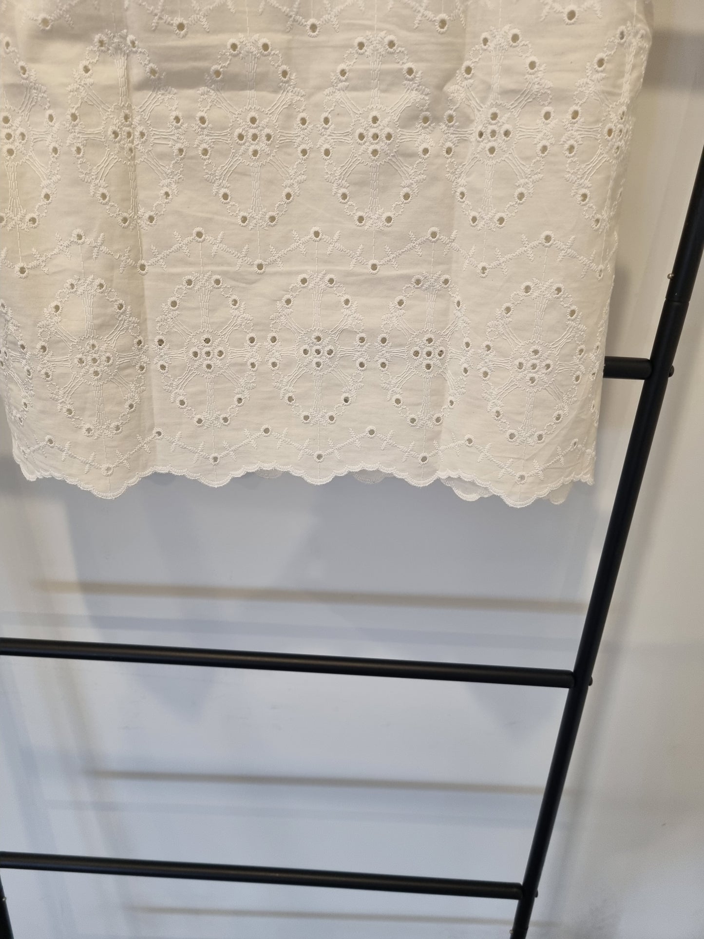 Zara Sleeveless Broderie Top - Size M