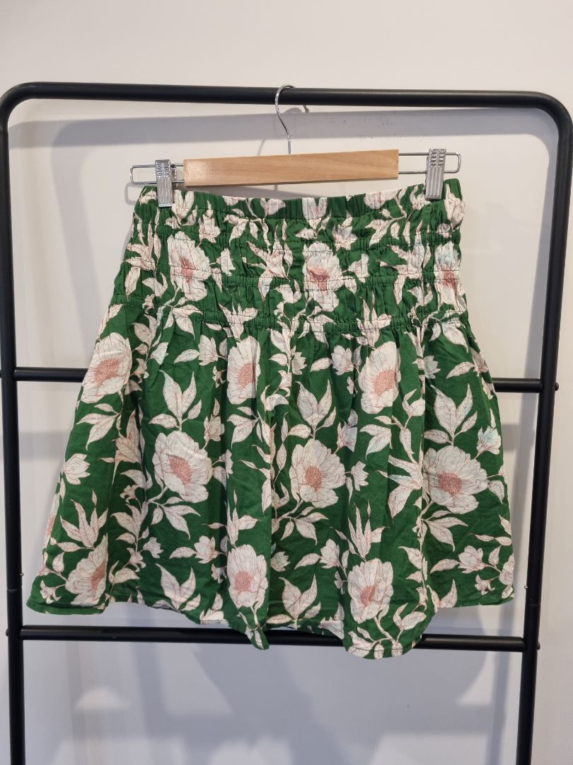 Stella + Gemma Mini Skirt, Size 8