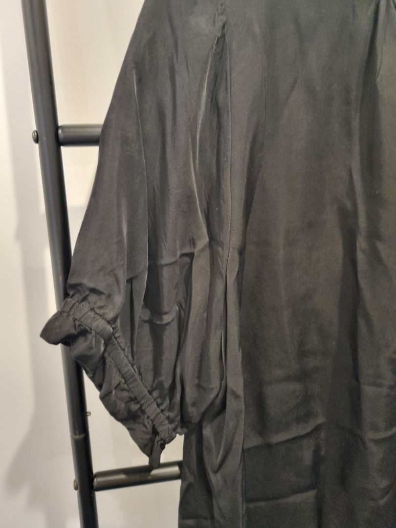 Black Briarwood Top, M