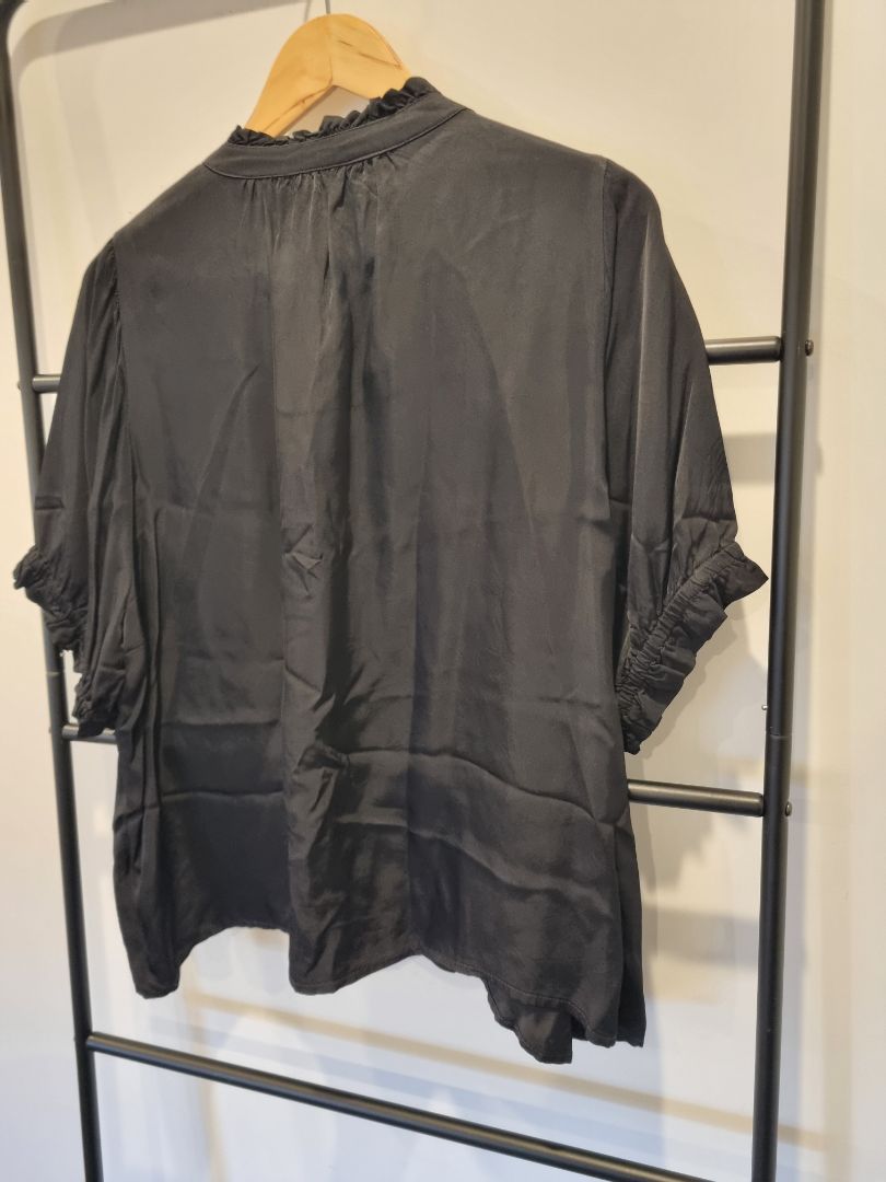 Black Briarwood Top, M
