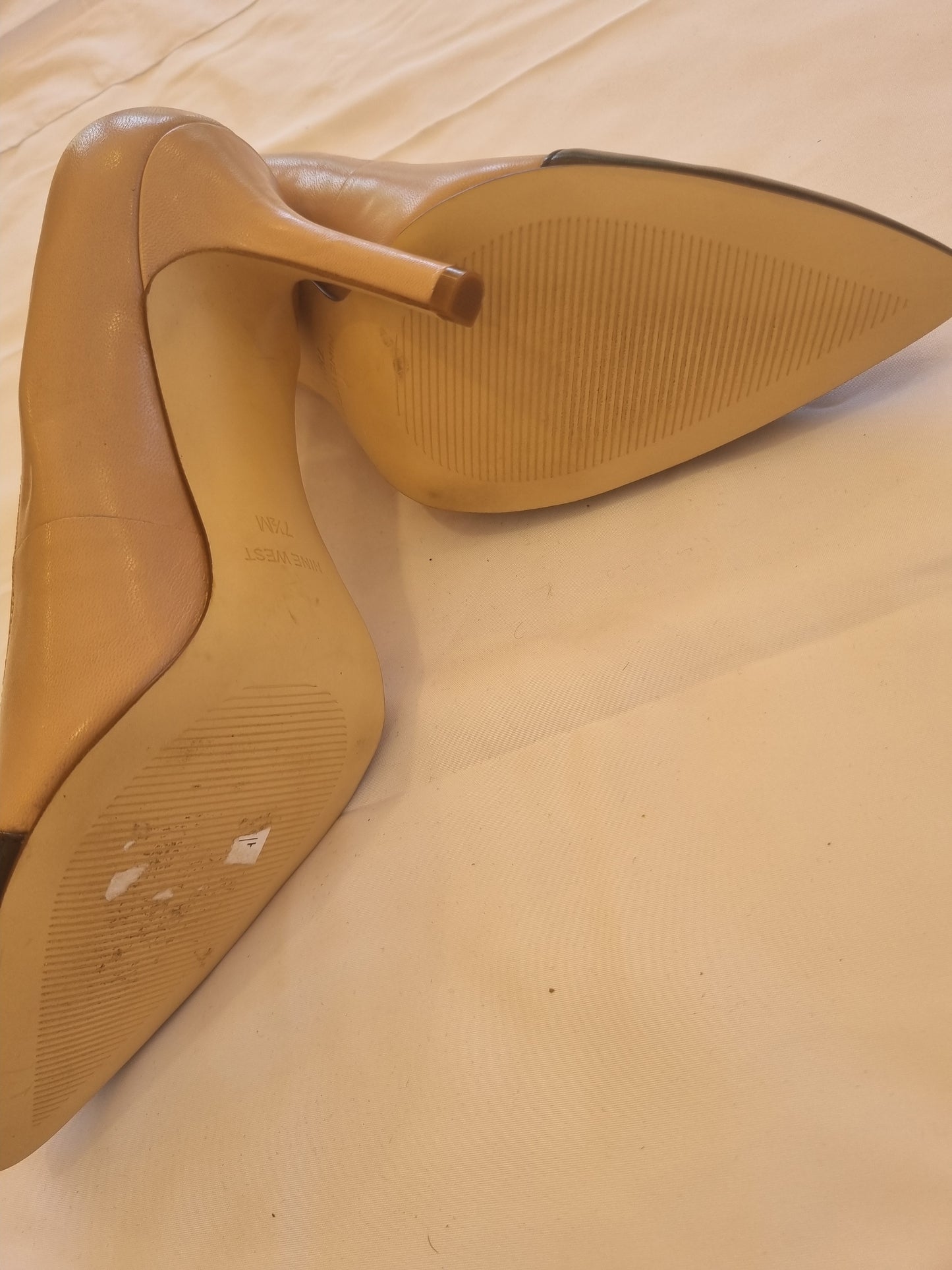 Nine West Heels - EU 38 (7.5)