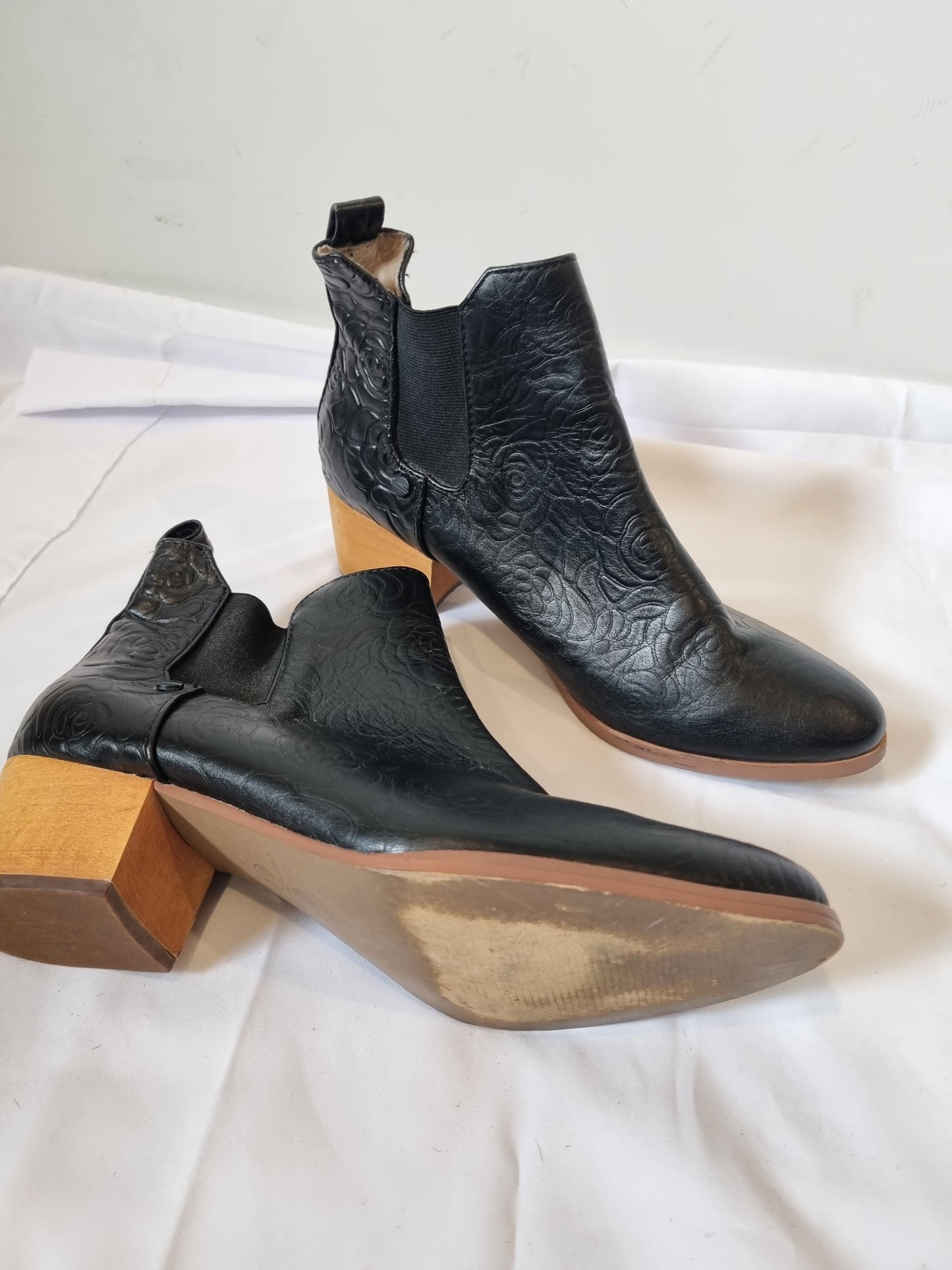 Chaos & Harmony Boots - Size 38