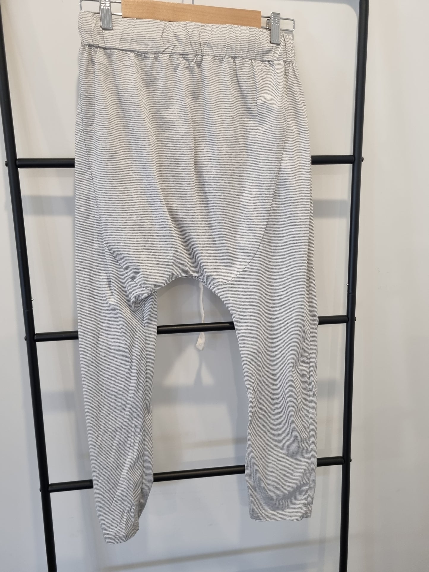 Commoners slouch pants - size 10