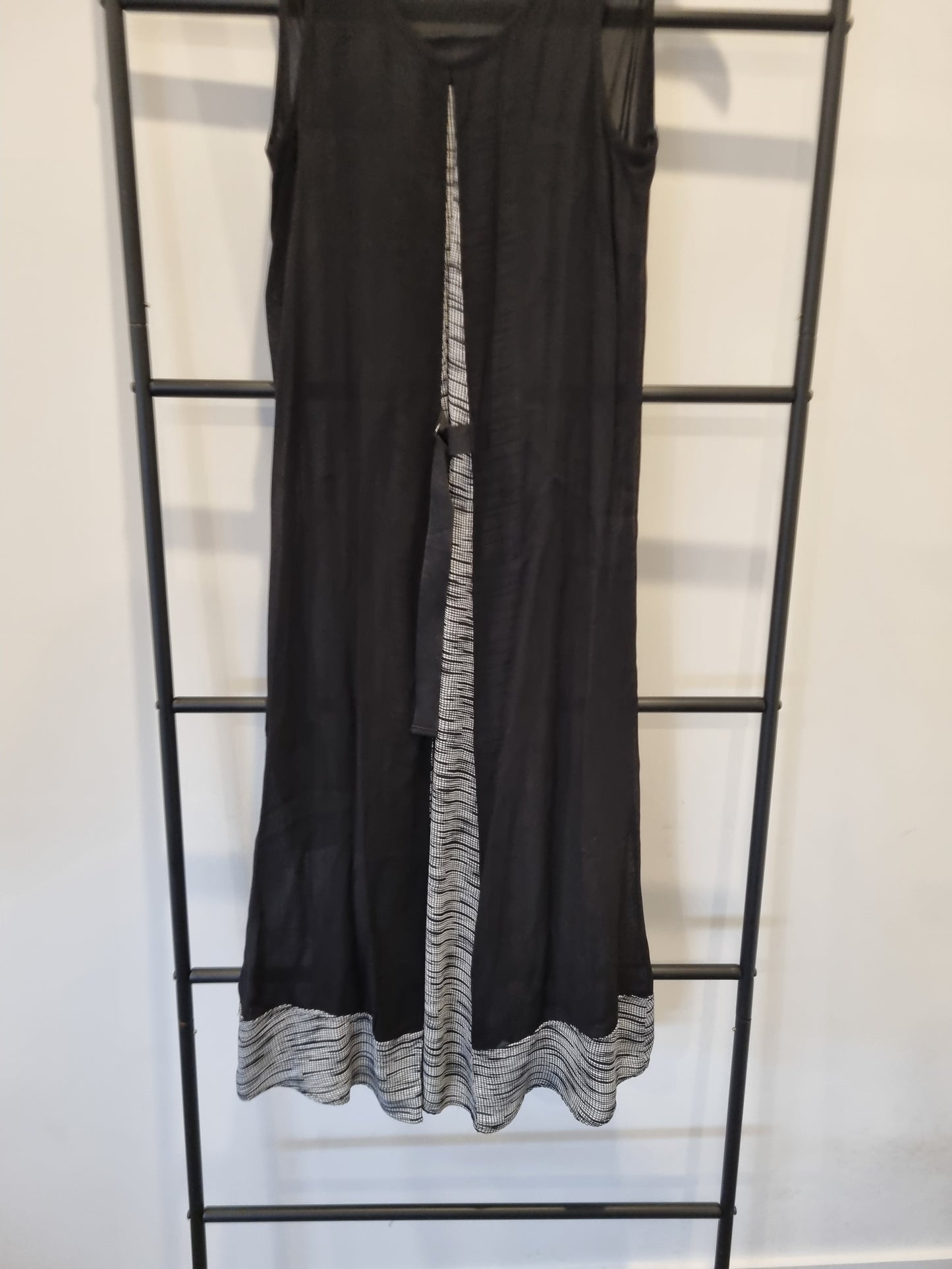 NYNE Dress - Size 10/12