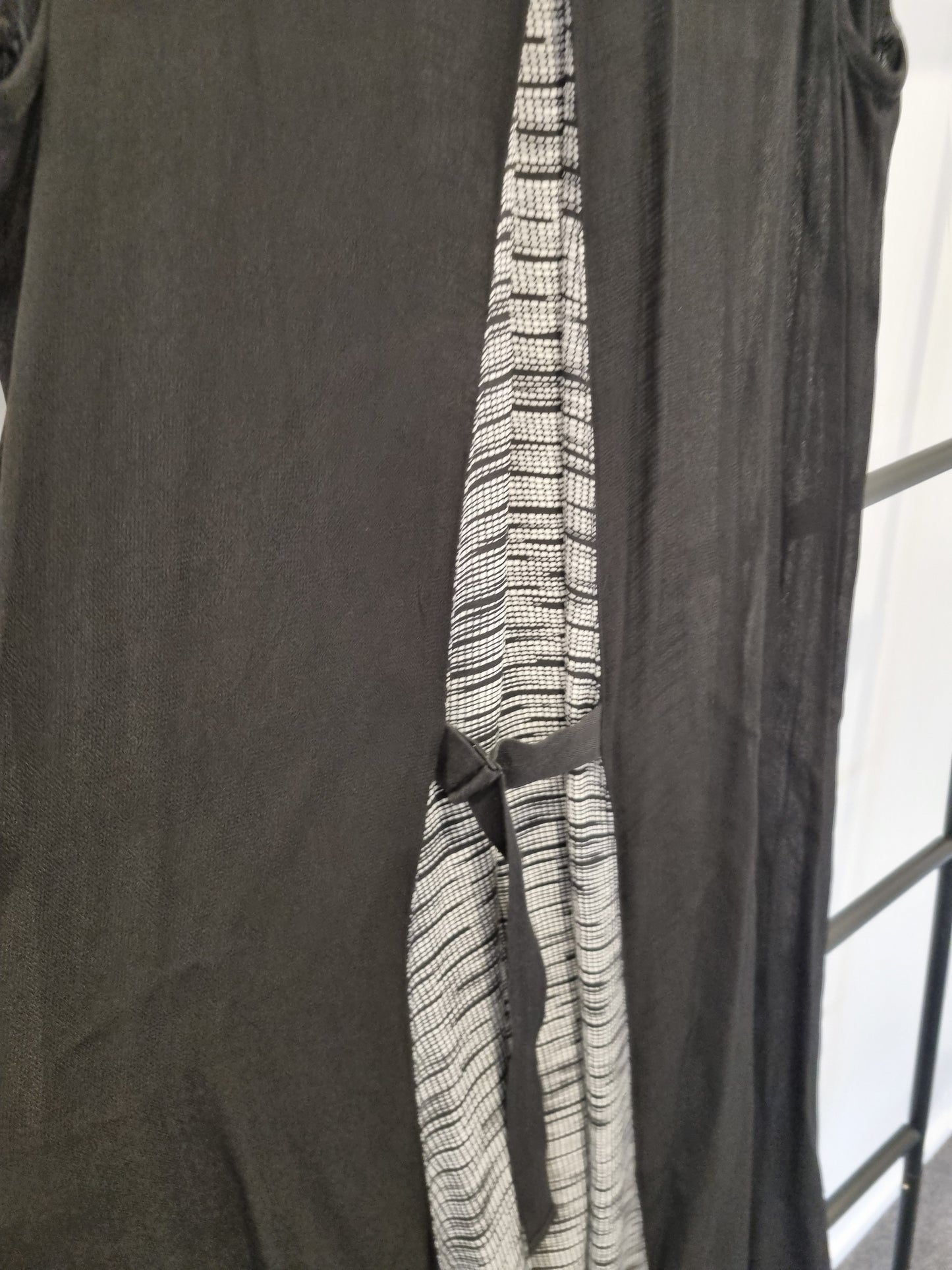 NYNE Dress - Size 10/12