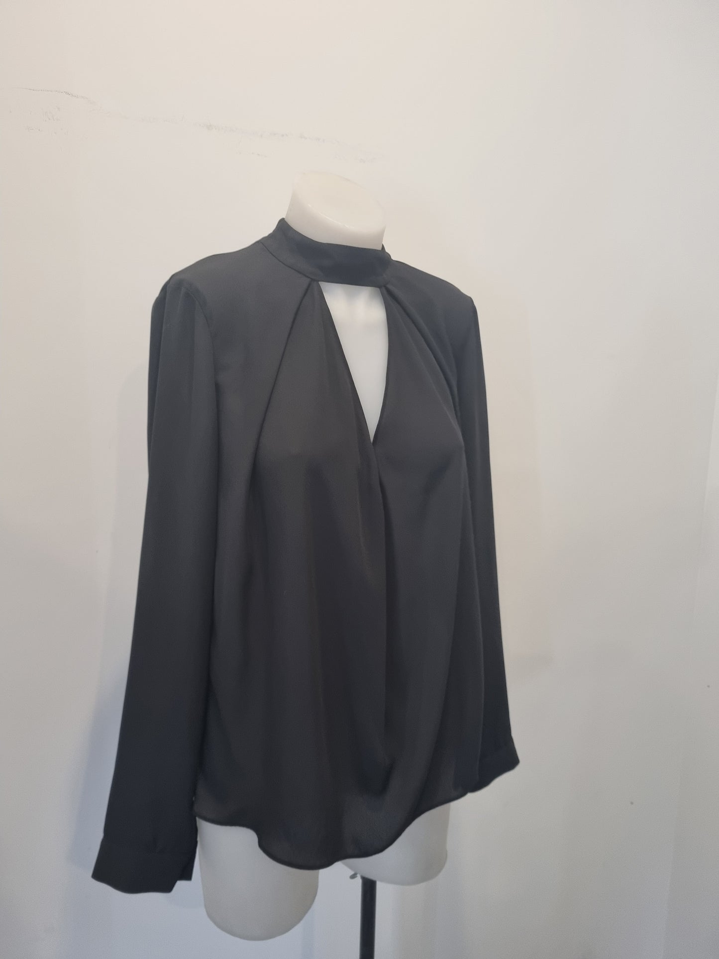 Decjuba Top - Size 8
