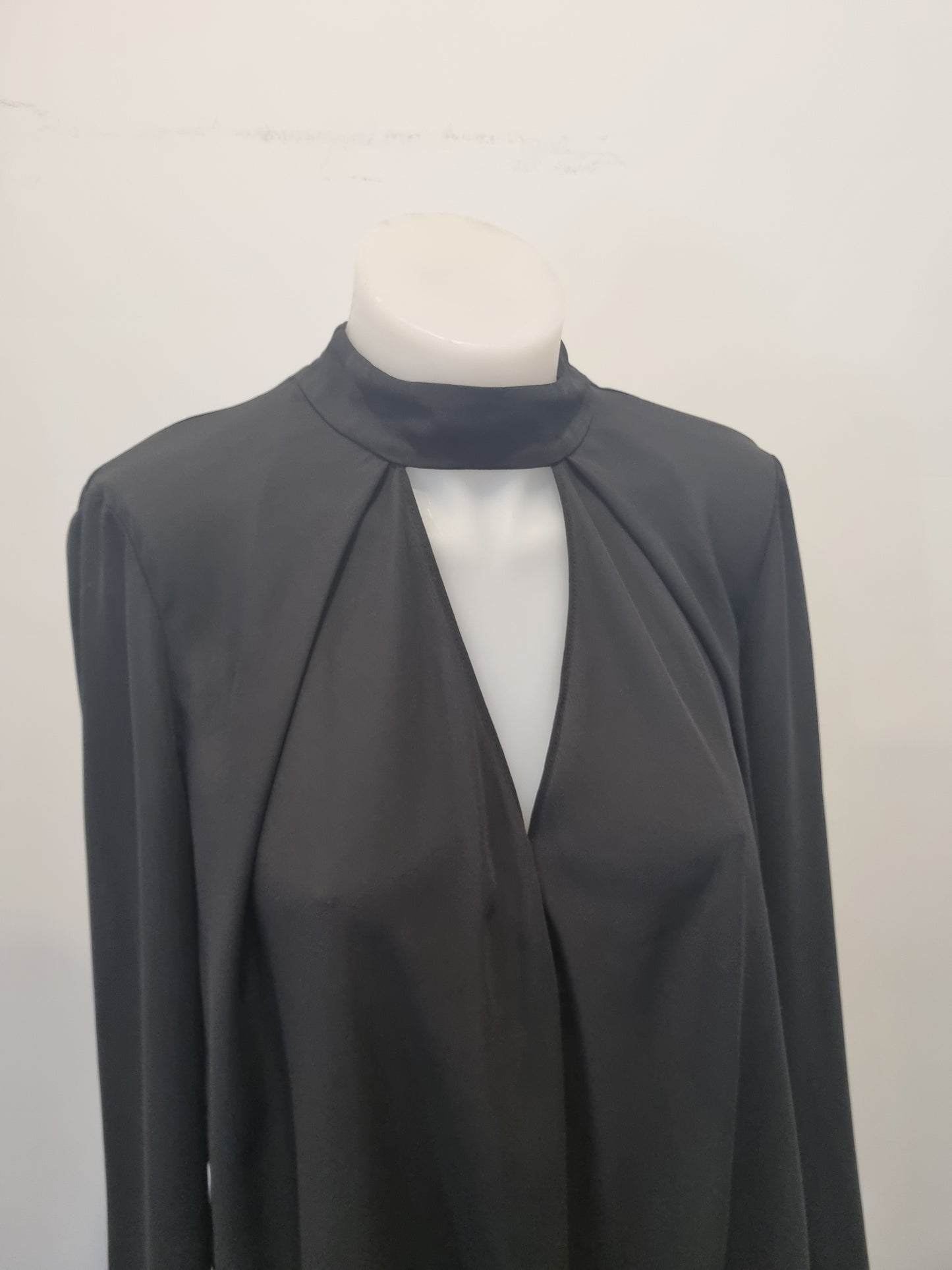 Decjuba Top - Size 8