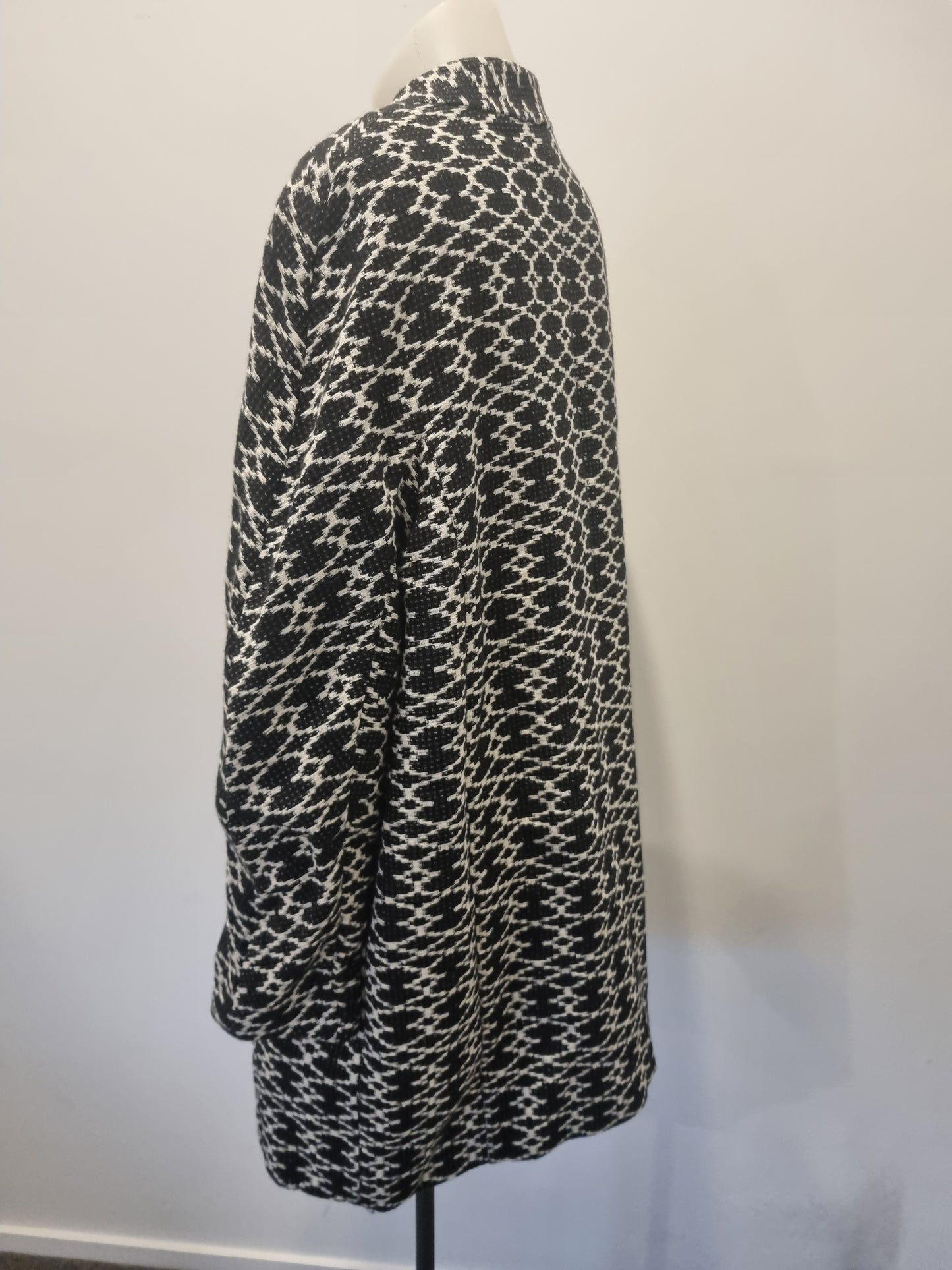 Hobbs Jacket - Size 16