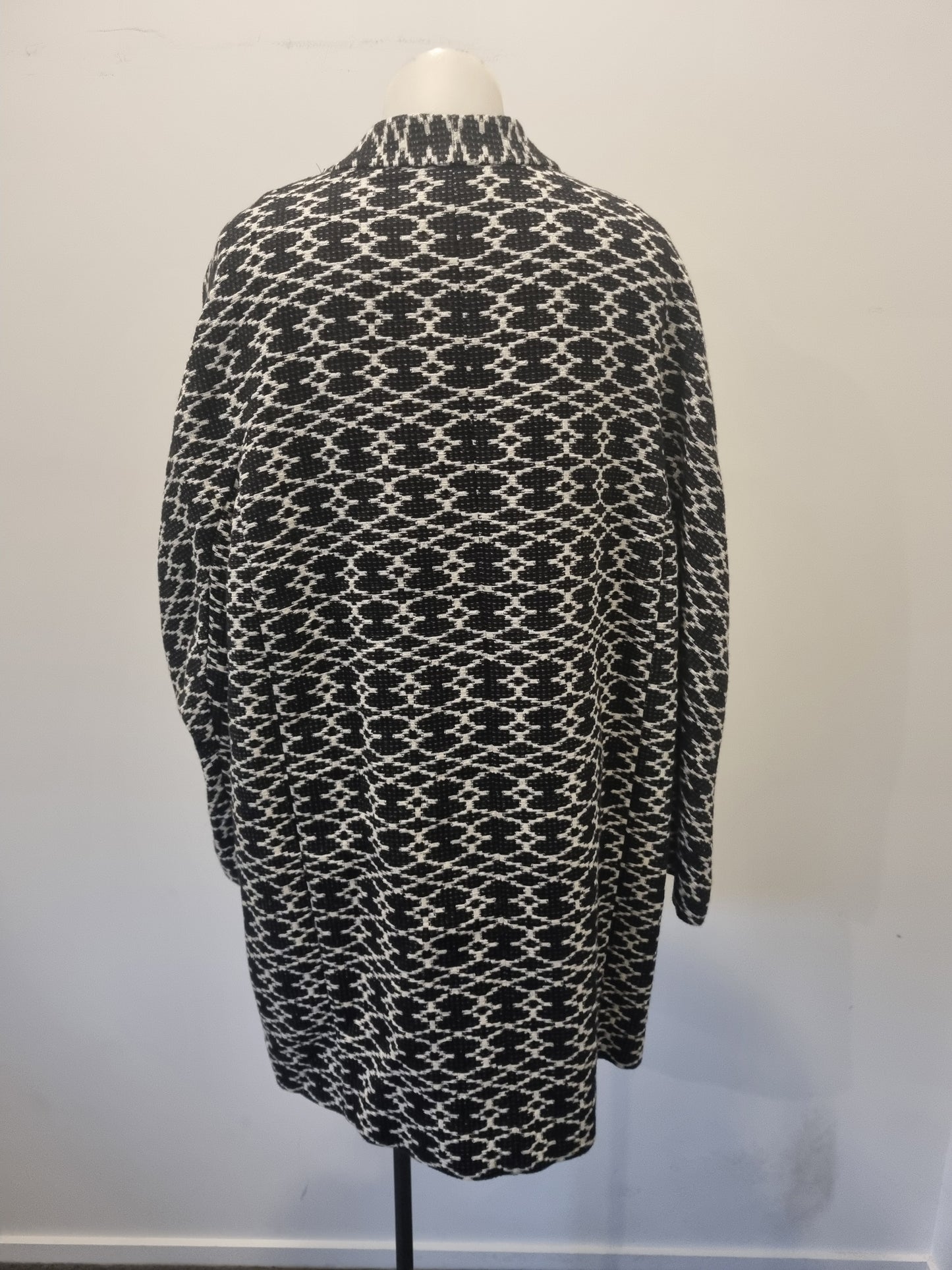 Hobbs Jacket - Size 16