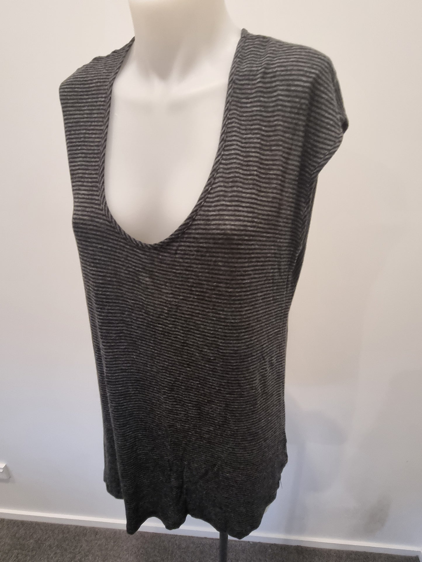 Metalicus Sleeveless Top - Size 12 (OS)