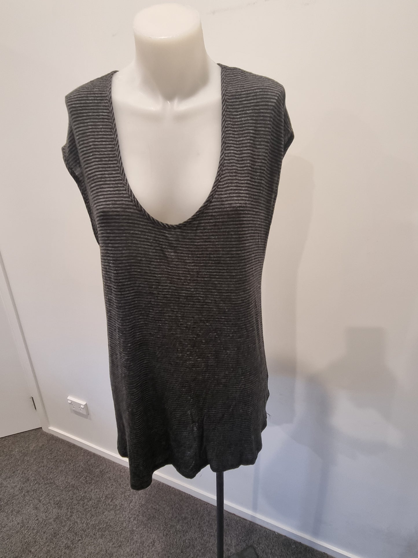 Metalicus Sleeveless Top - Size 12 (OS)