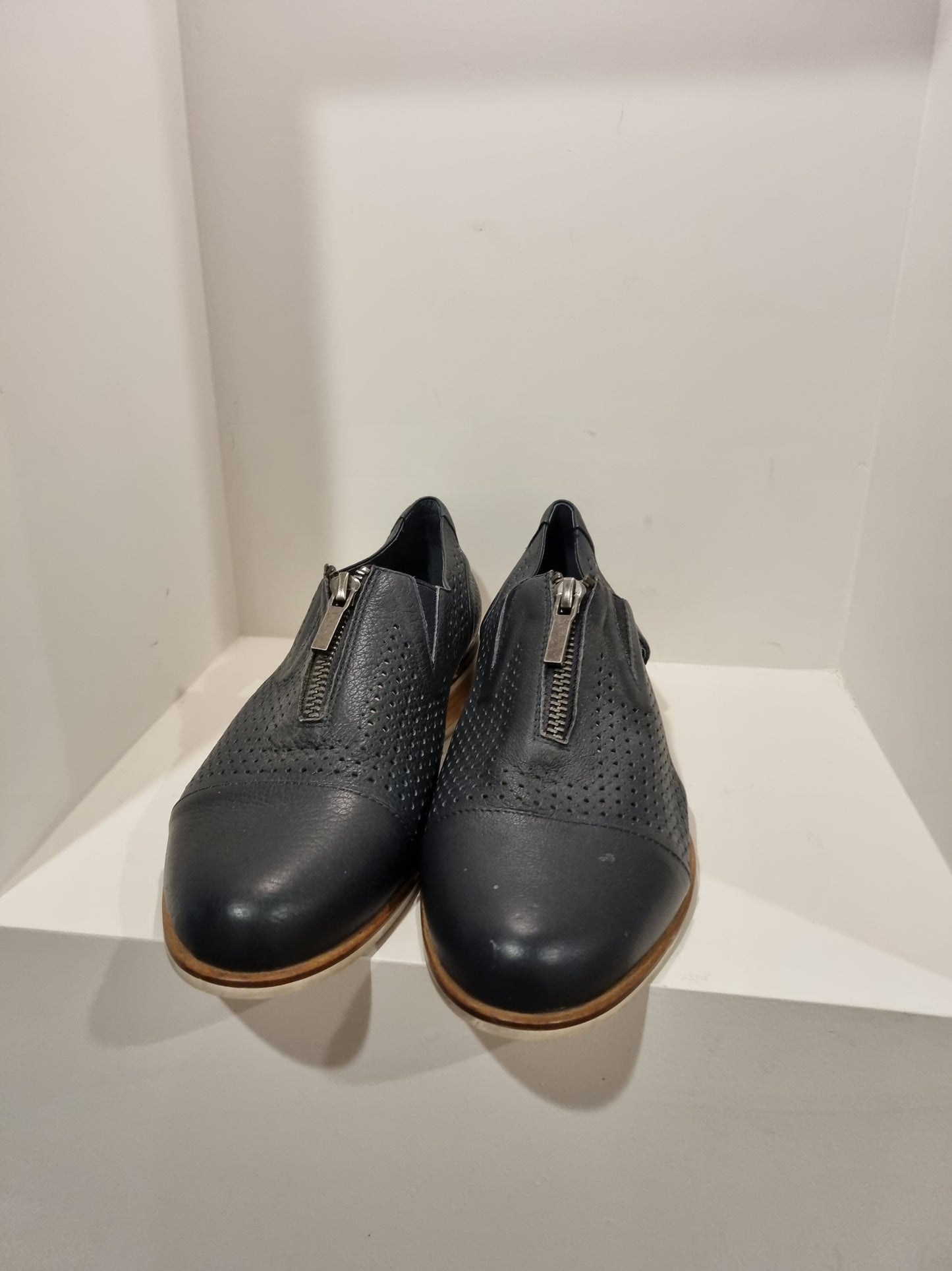Noir Shoes