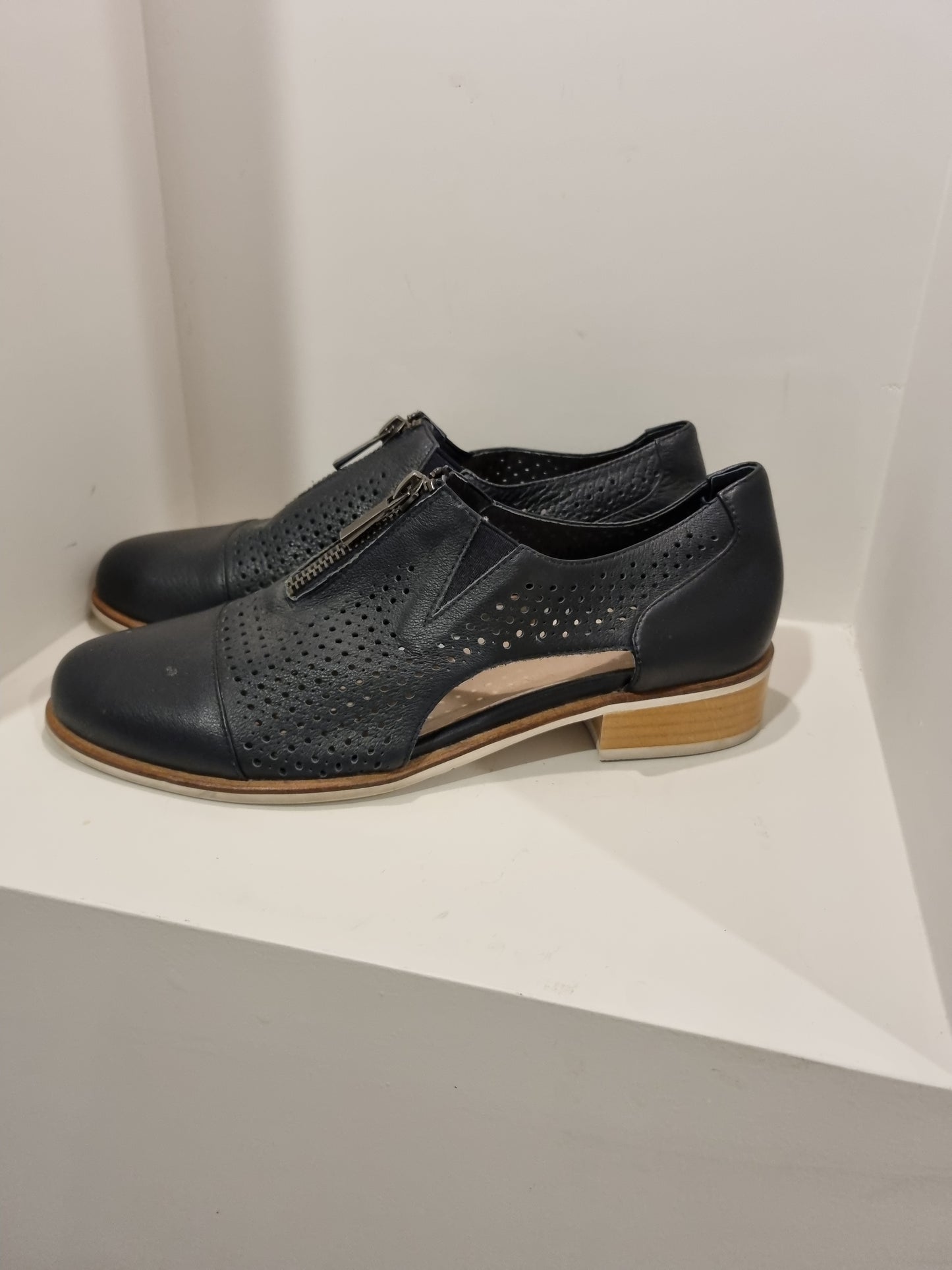 Noir Shoes