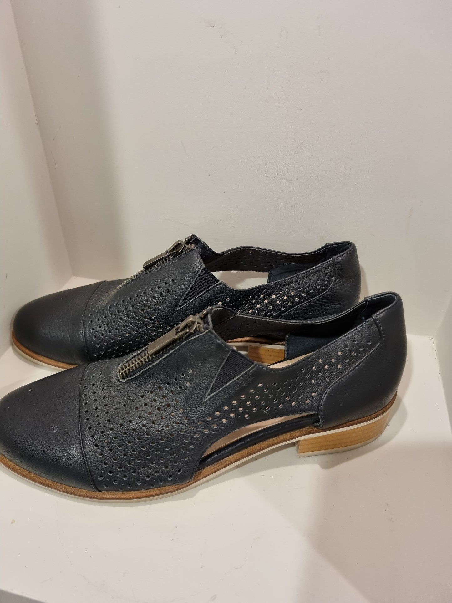 Noir Shoes