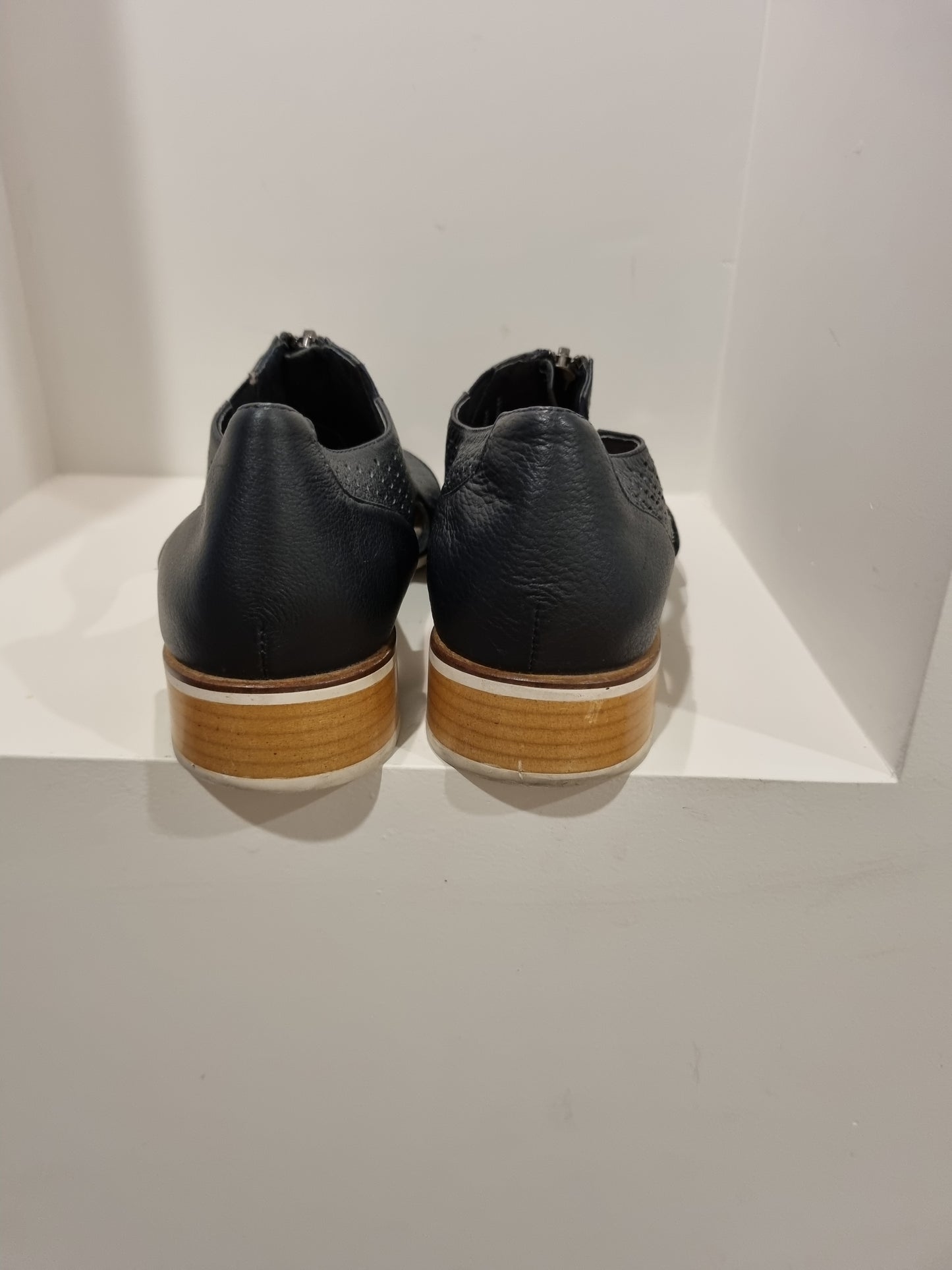 Noir Shoes