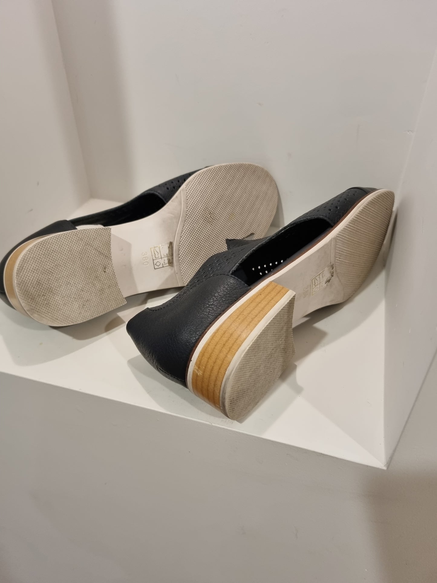 Noir Shoes