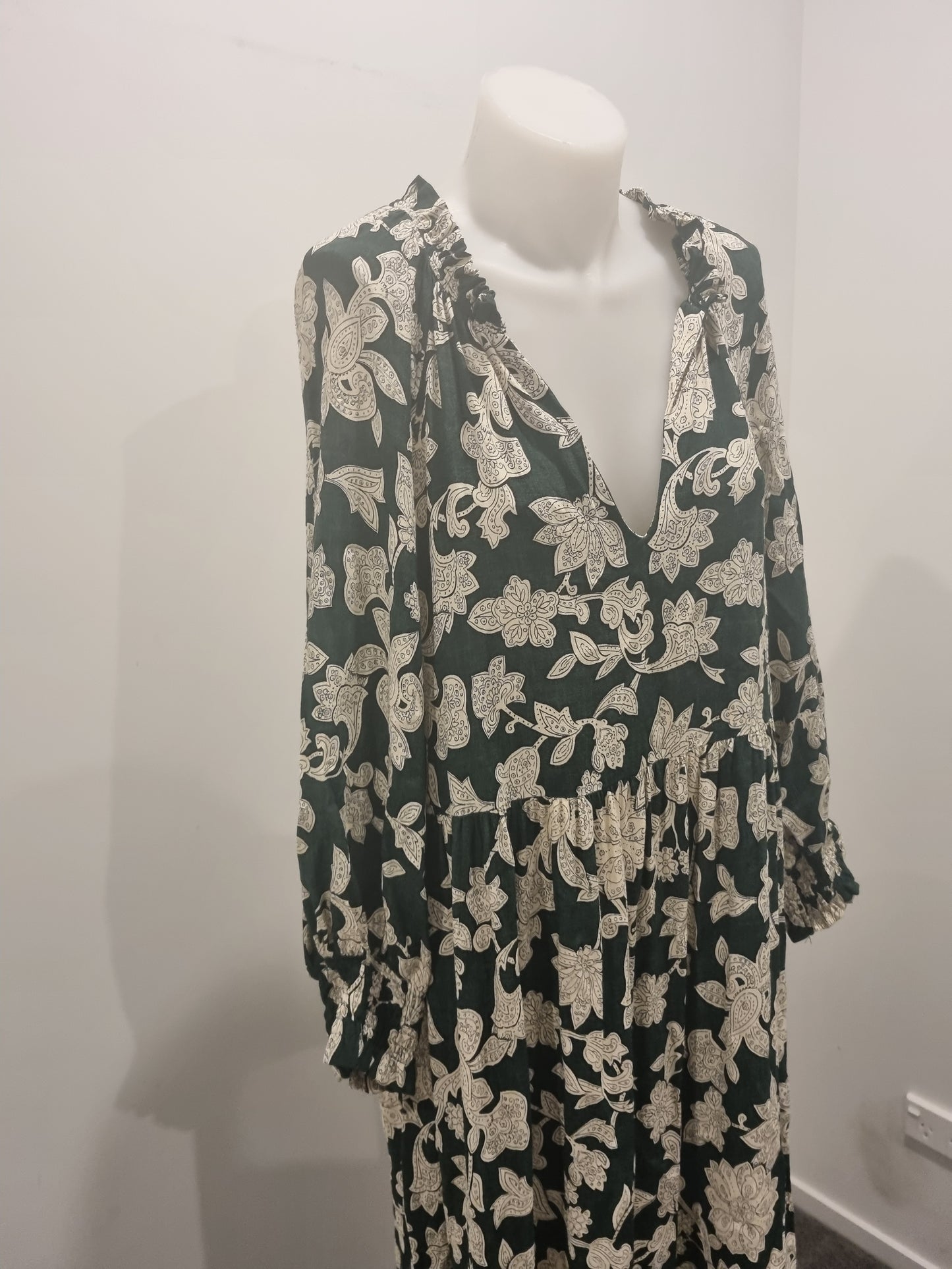 Zara Dress - Size L
