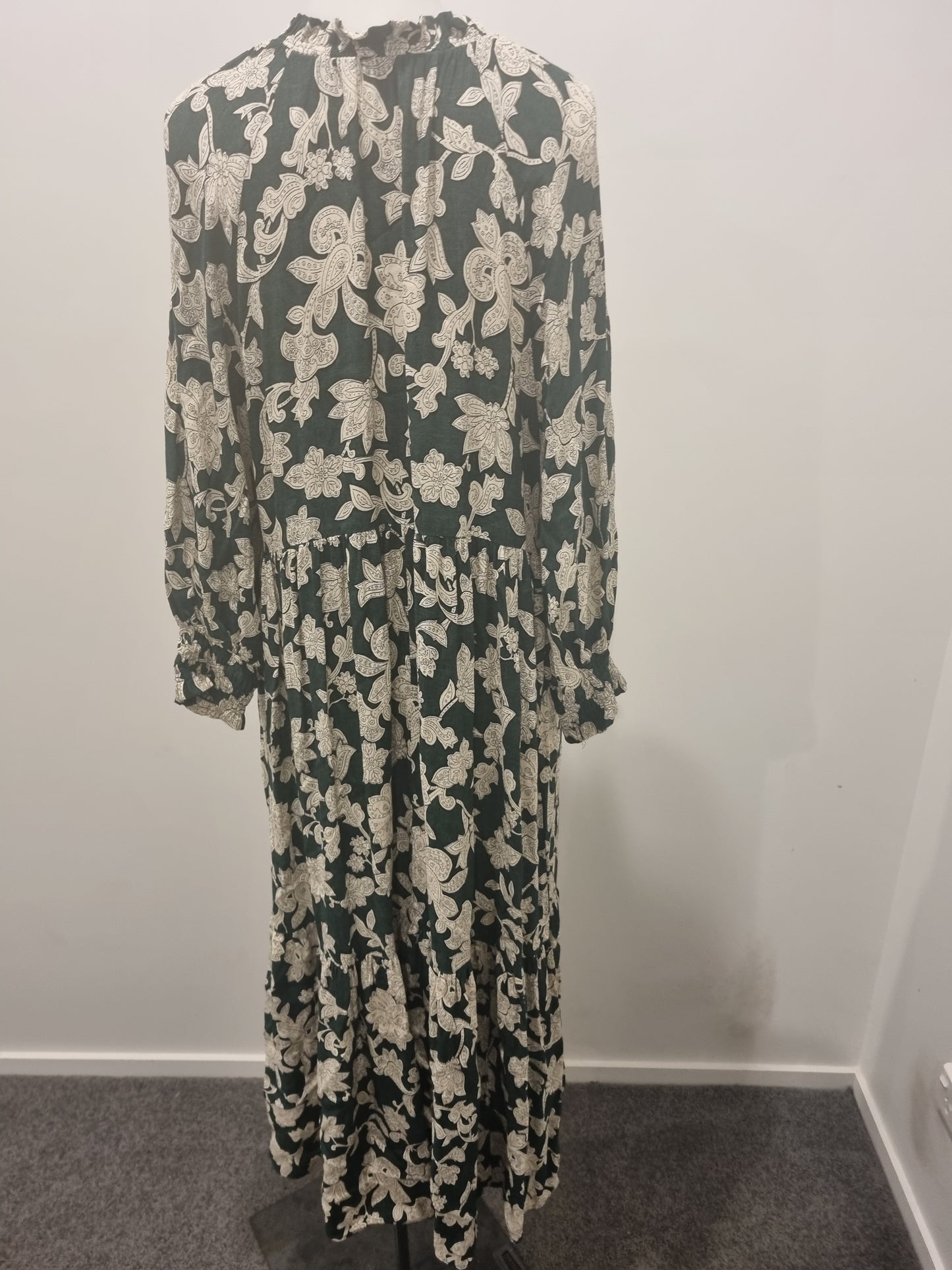 Zara Dress - Size L