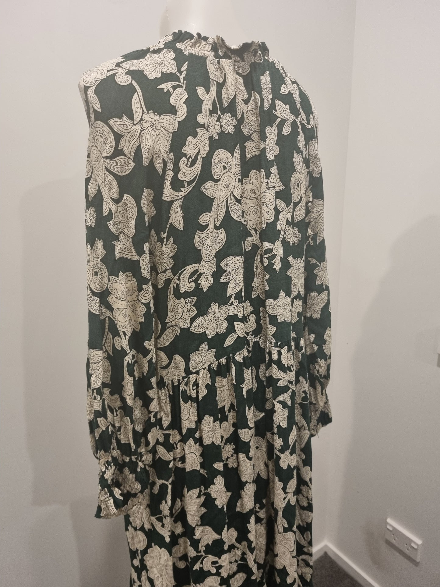 Zara Dress - Size L