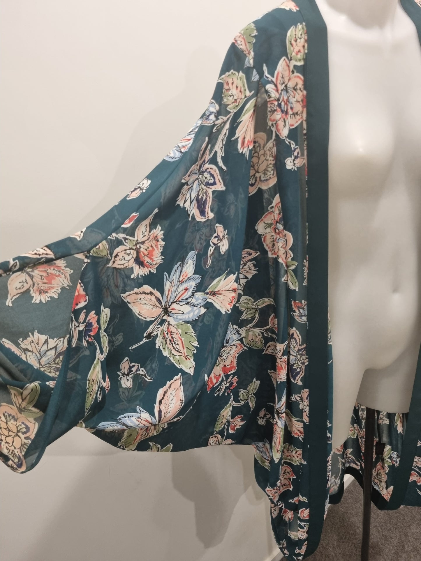 Augustine Kimono - One Size