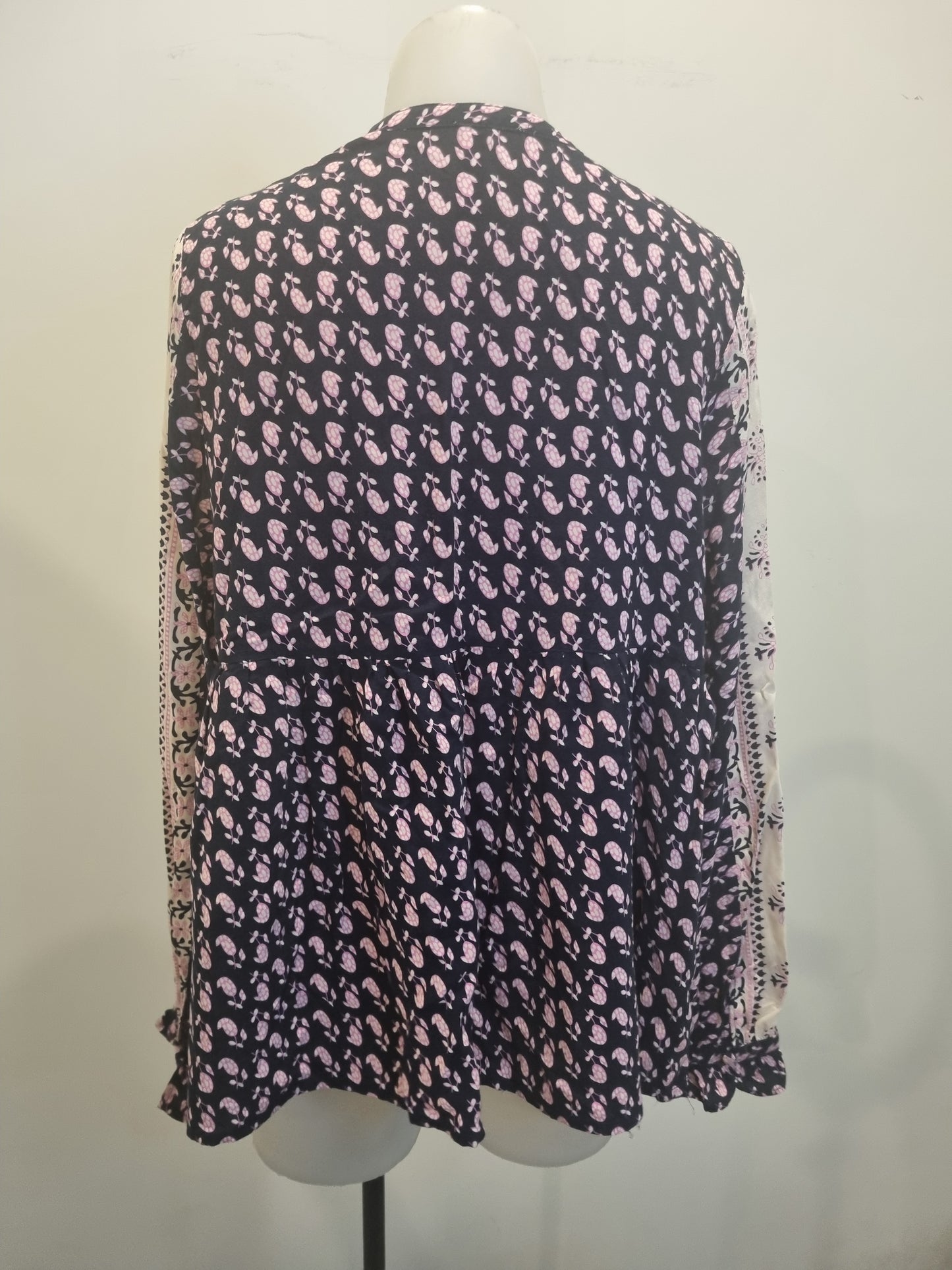 Halo & Hazard Top - Size M